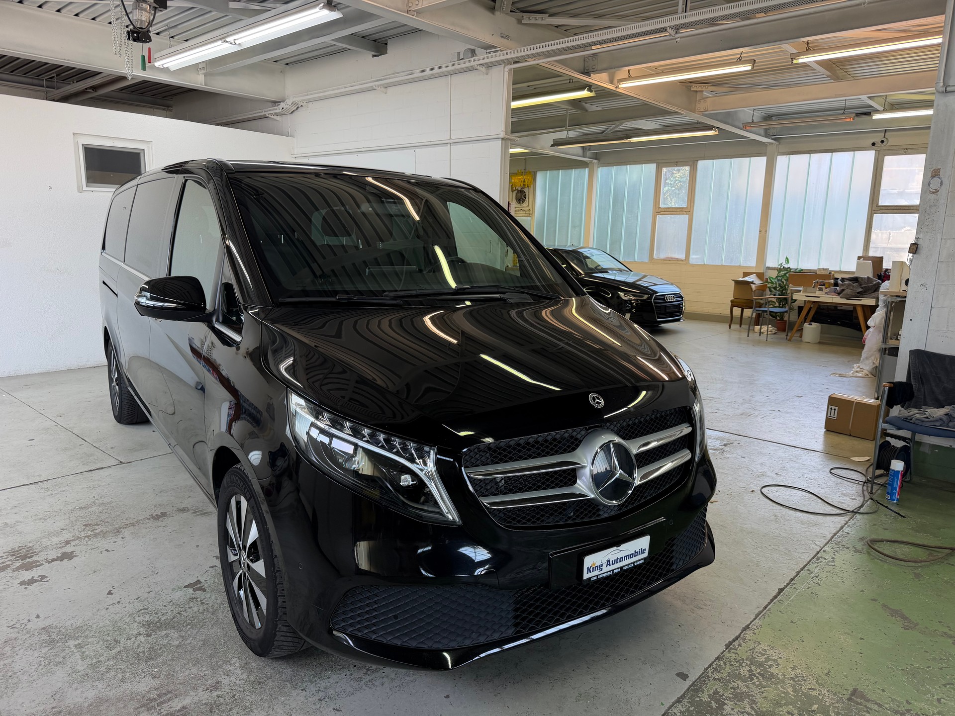 MERCEDES-BENZ V 300 d extralang Avantgarde 9G-Tronic | Ab MFK 01.2026 | Mercedes Garantie | Elektrische Türen L+R | 8-Plätzer-showroom-element-3