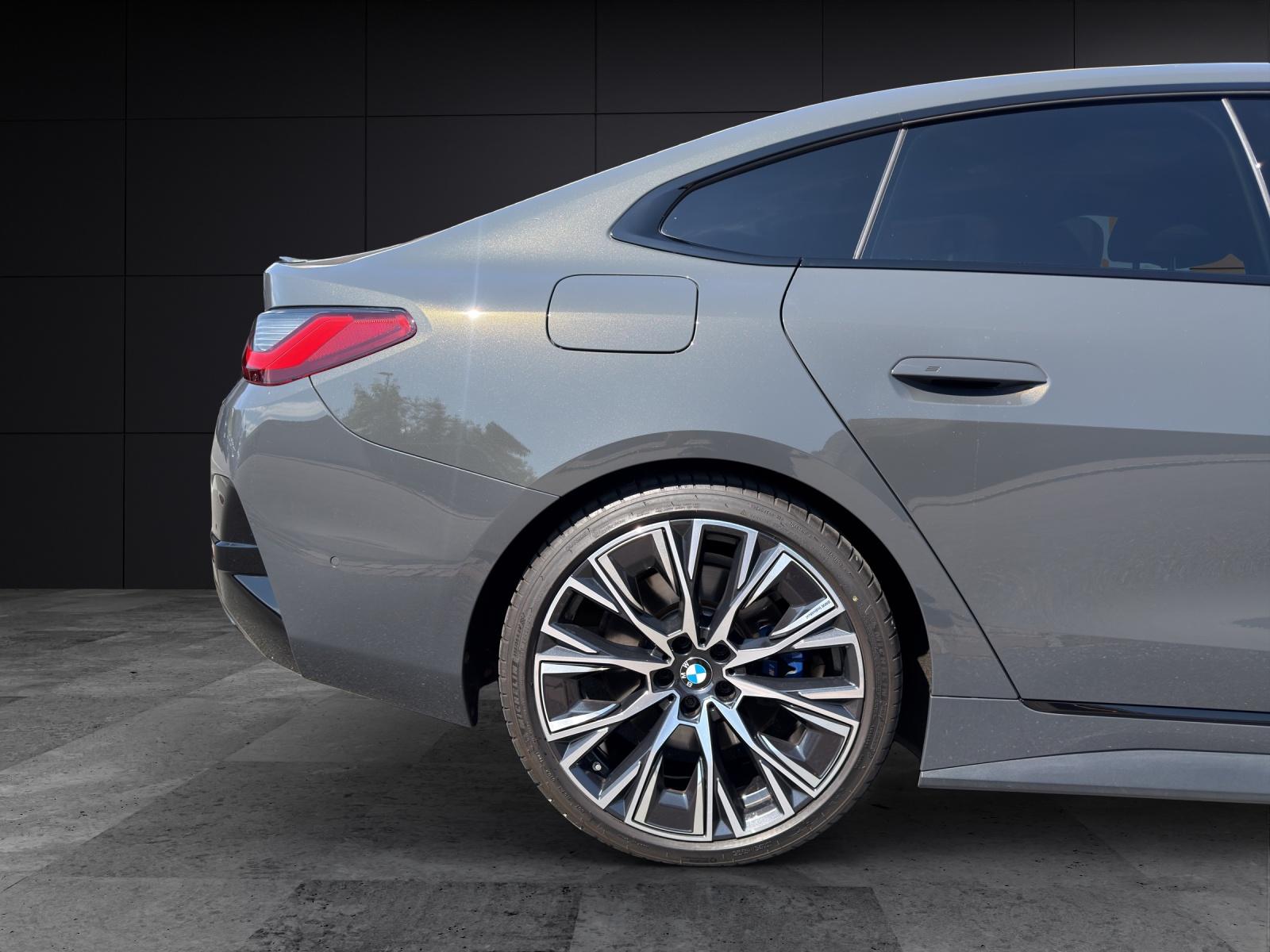 BMW M440i xDrive Gran Coupé-image-19