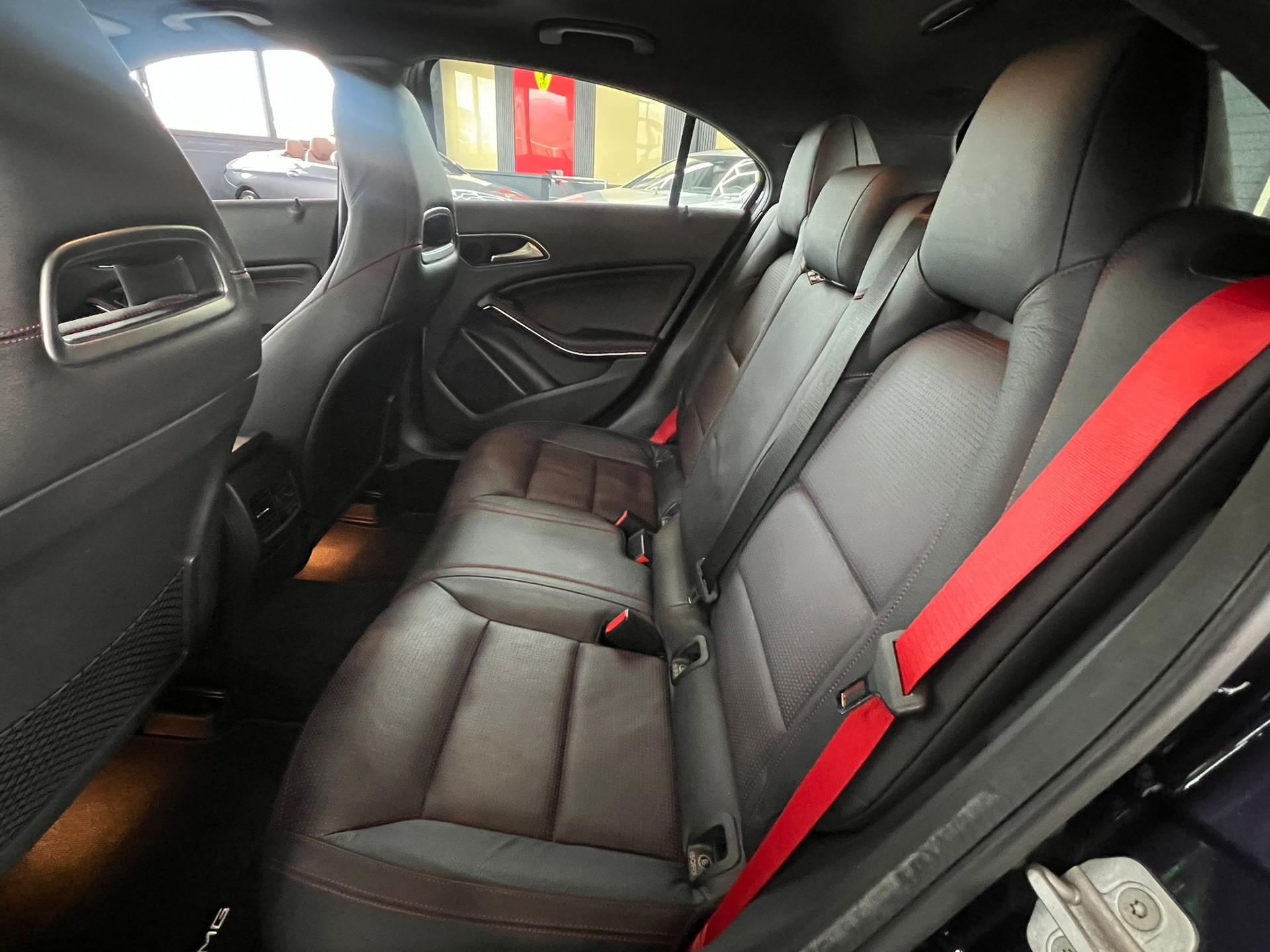 MERCEDES-BENZ A 45 AMG 4Matic Speedshift 7G-DCT-image-14