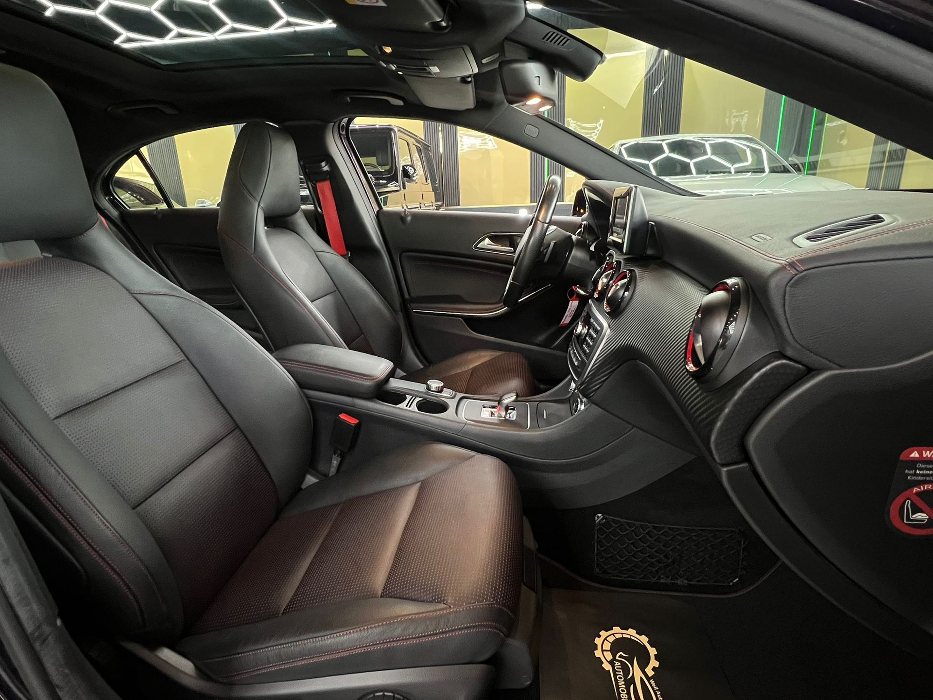 MERCEDES-BENZ A 45 AMG 4Matic Speedshift 7G-DCT-image-11