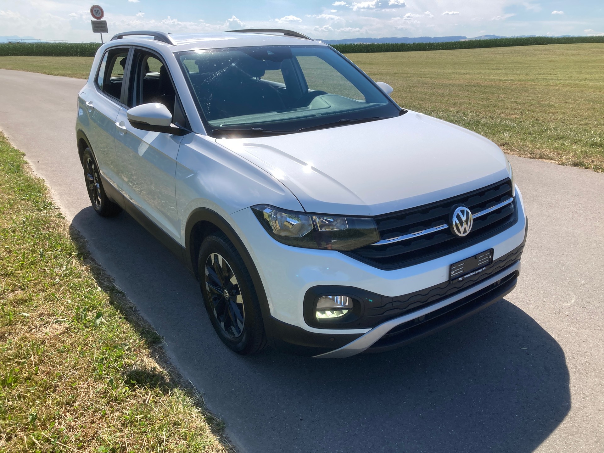 VW T-Cross 1.0 TSI-image-1