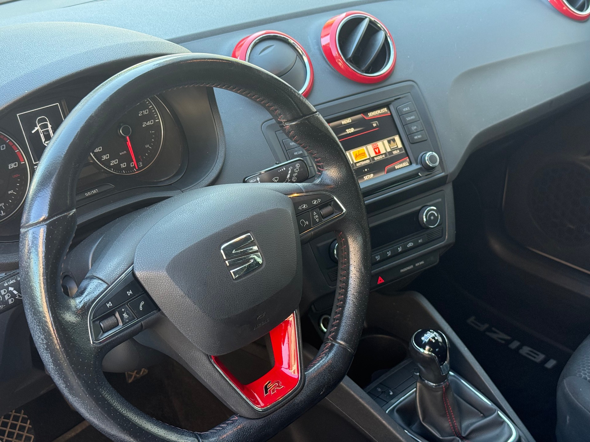 SEAT IBIZA-image-6