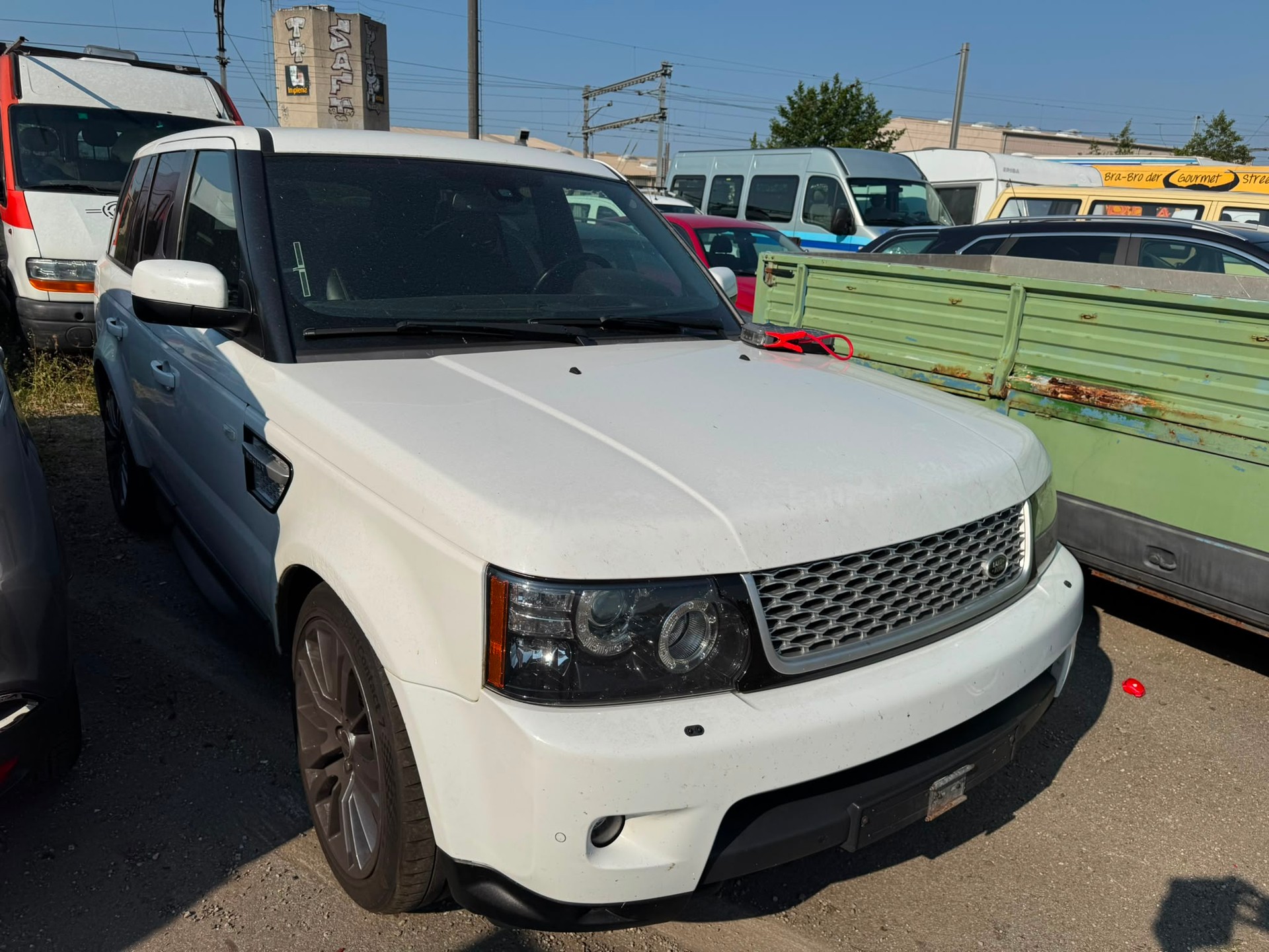 LAND ROVER Range Rover Sport 3.0 TDV6 HSE Automatic-image-2