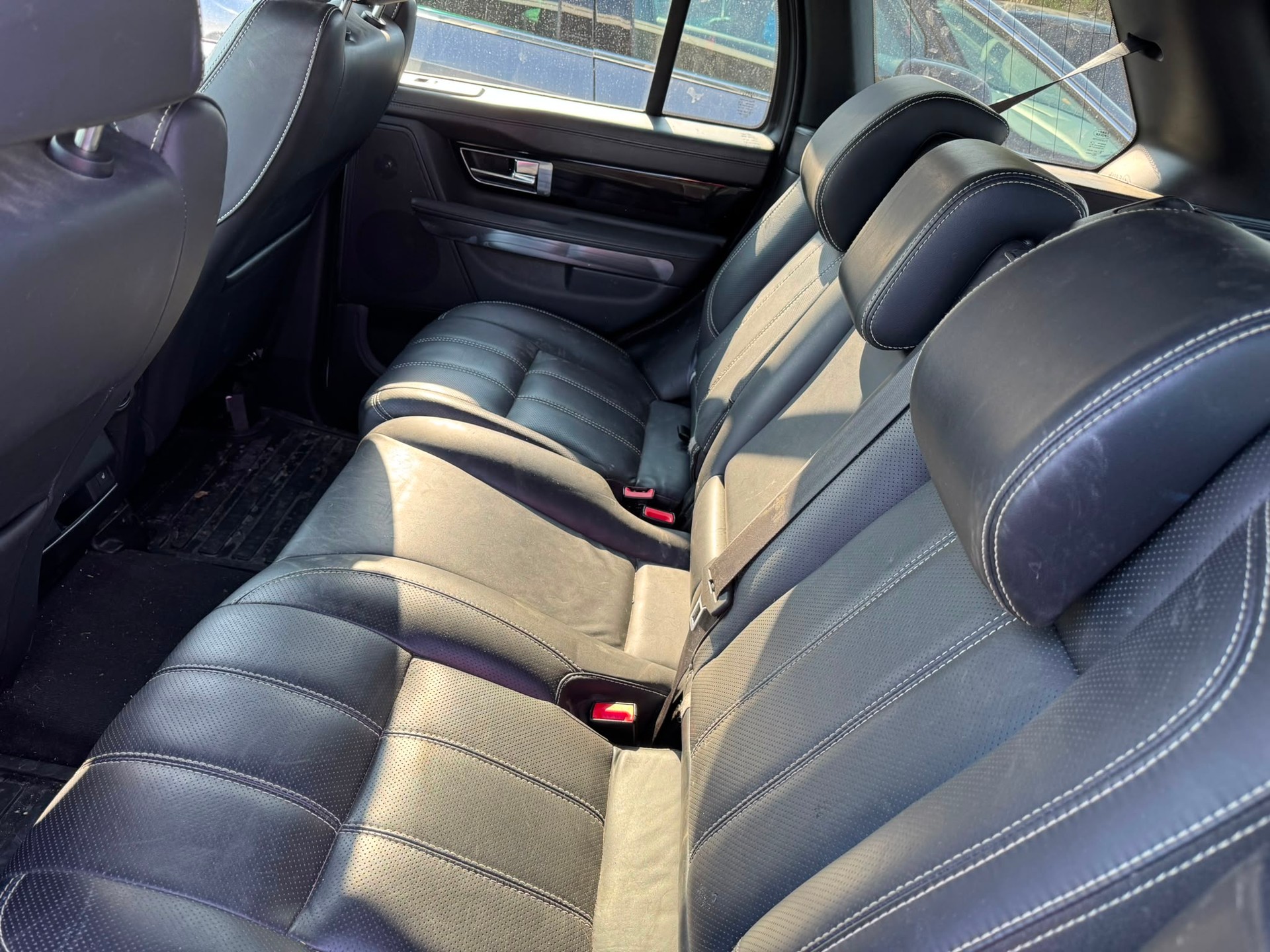 LAND ROVER Range Rover Sport 3.0 TDV6 HSE Automatic-image-10