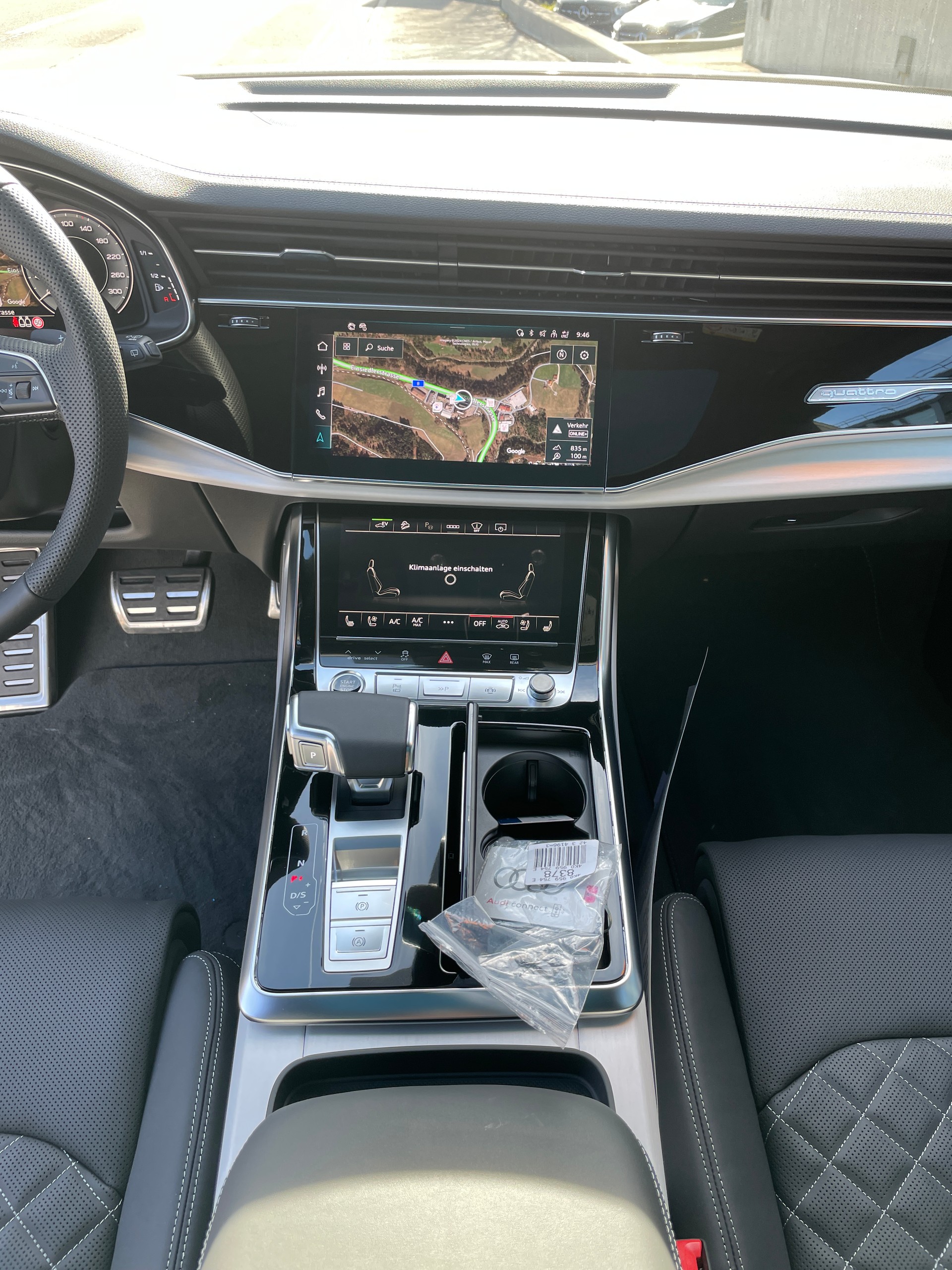 AUDI Q8 60 TFSI e quattro PHEV tiptronic-image-16