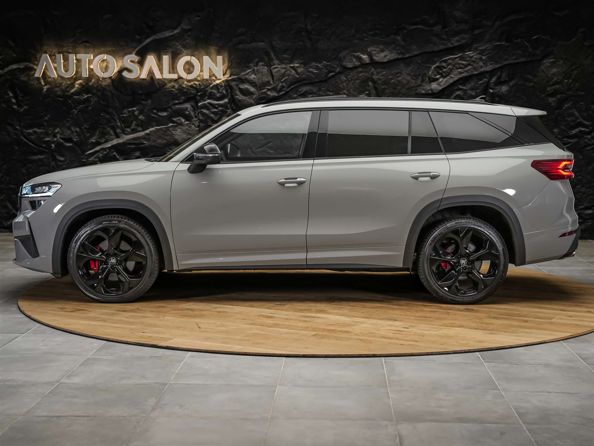 SKODA Kodiaq 2.0 TSI RS 4x4 *Panorama*Head Up*Standheizung*Matrix LED*-image-1