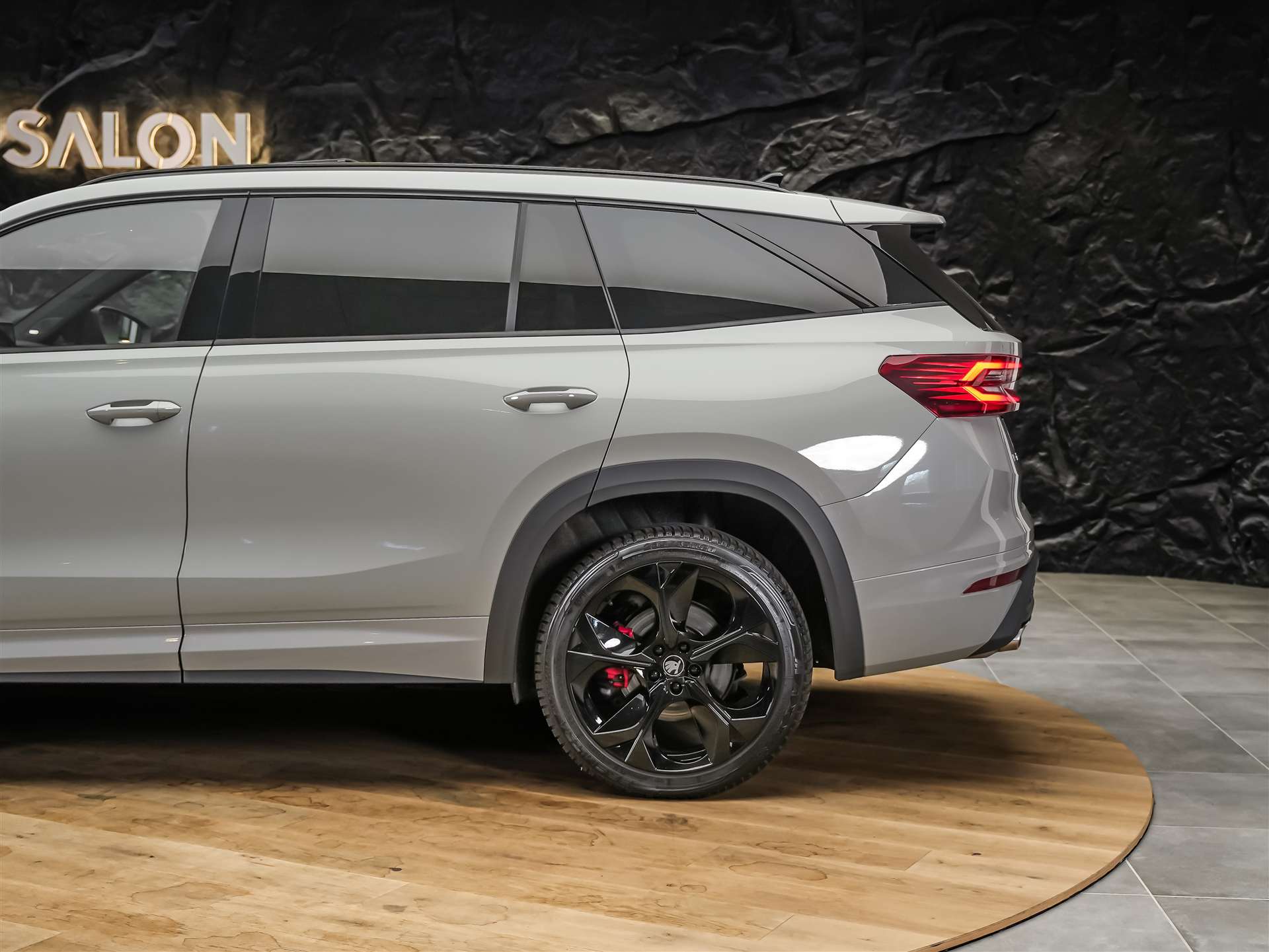 SKODA Kodiaq 2.0 TSI RS 4x4 *Panorama*Head Up*Standheizung*Matrix LED*-image-20