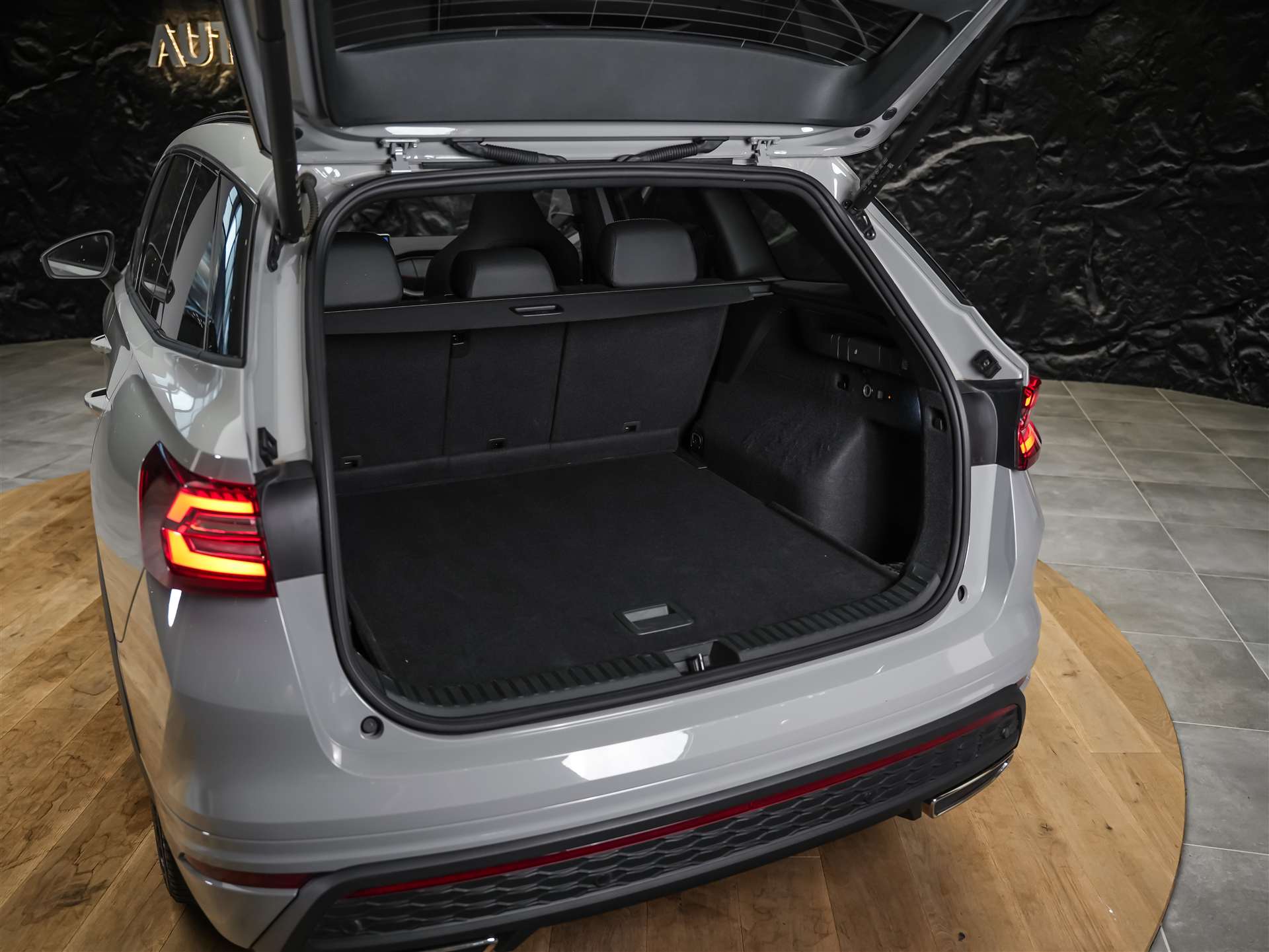 SKODA Kodiaq 2.0 TSI RS 4x4 *Panorama*Head Up*Standheizung*Matrix LED*-image-46