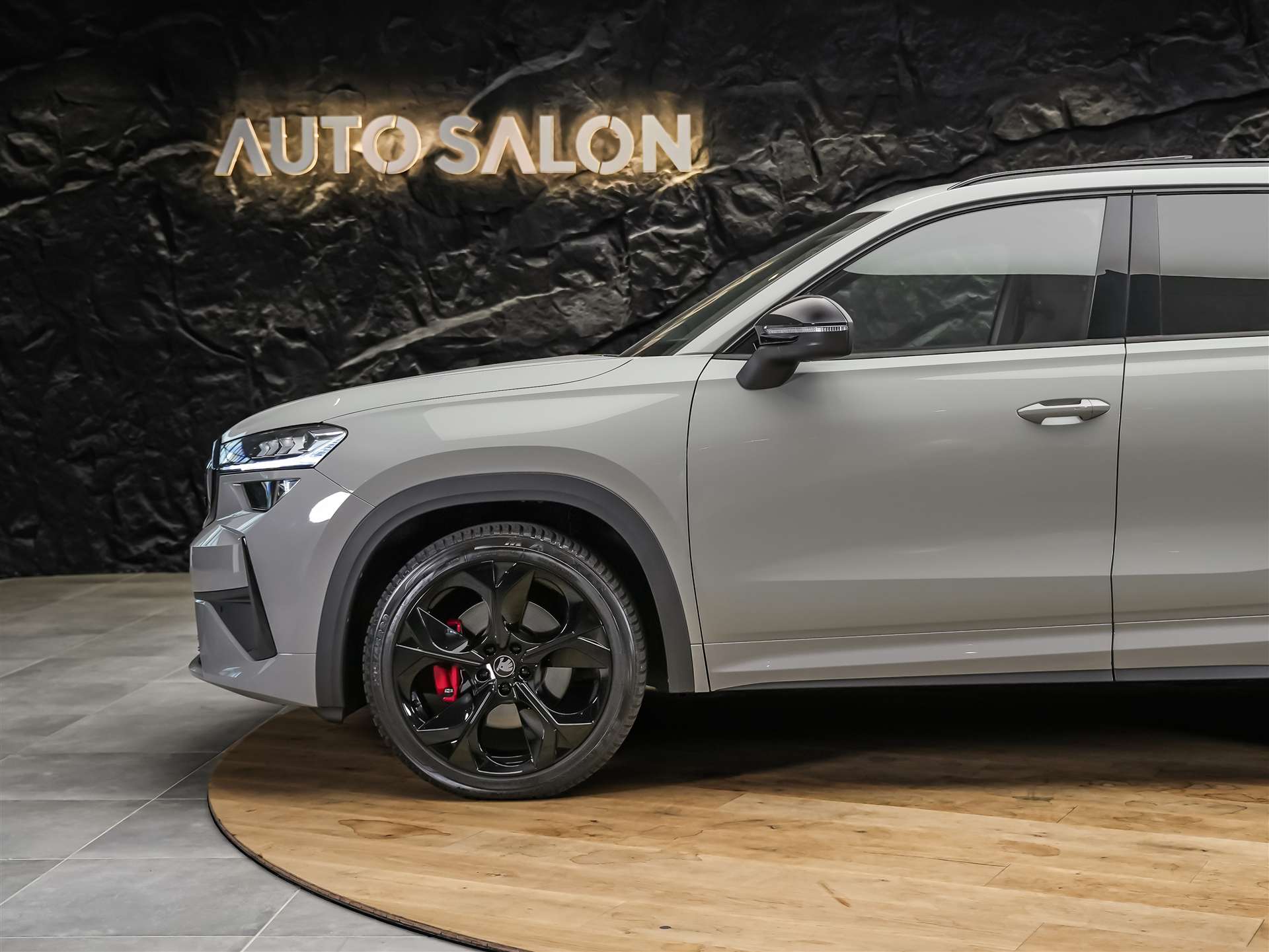 SKODA Kodiaq 2.0 TSI RS 4x4 *Panorama*Head Up*Standheizung*Matrix LED*-image-18