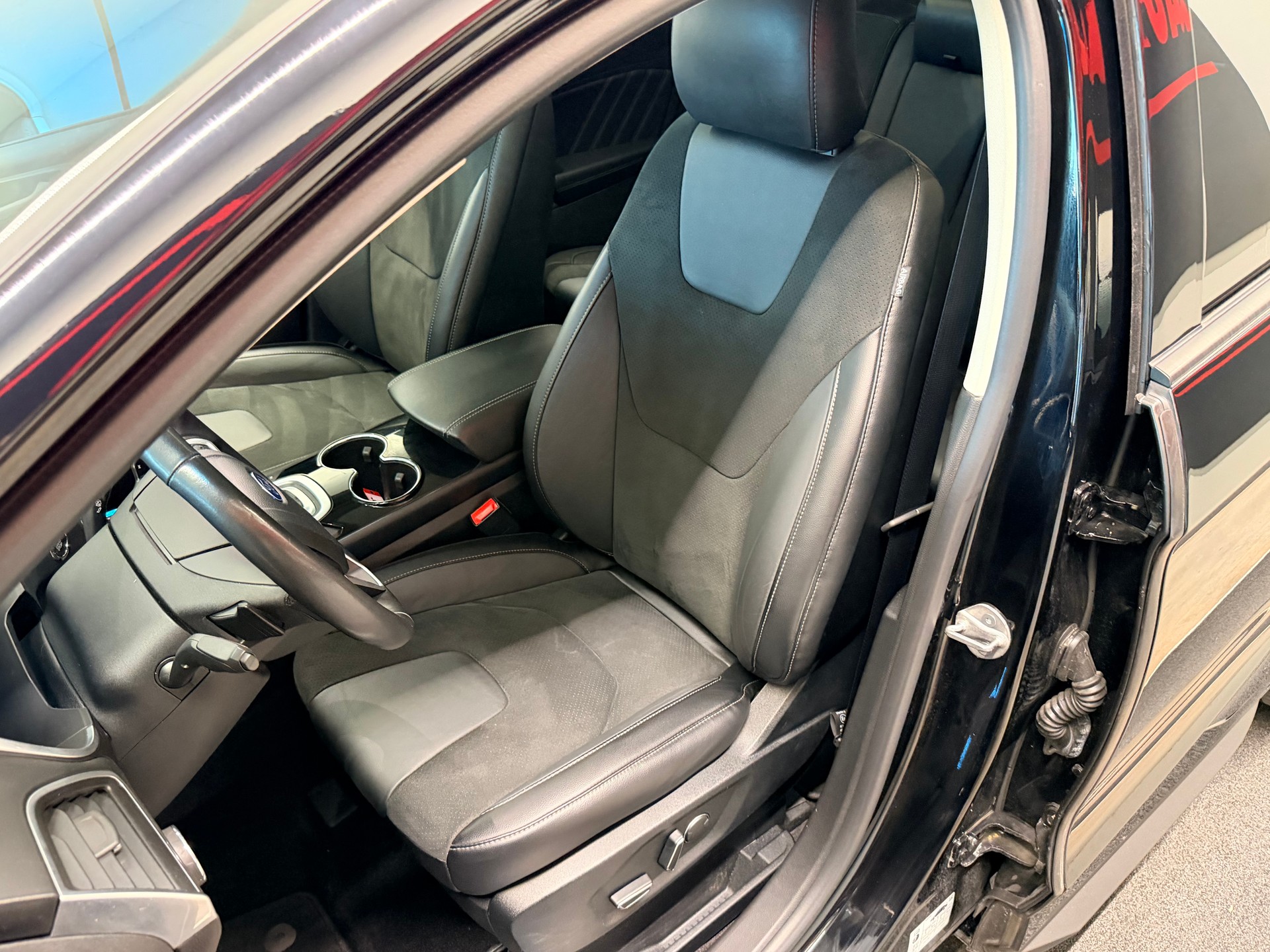 FORD Edge 2.0 TDCi Sport 4WD PowerShift-image-14