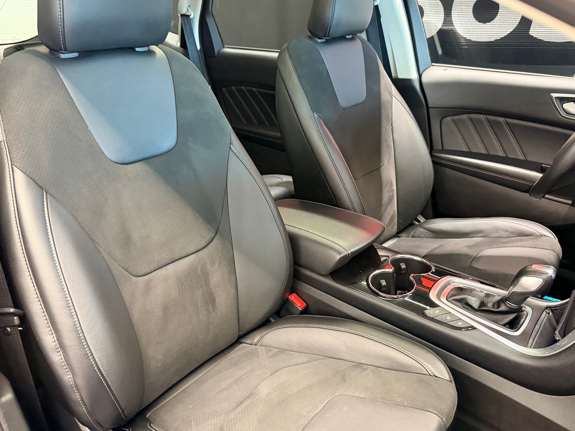 FORD Edge 2.0 TDCi Sport 4WD PowerShift-image-22