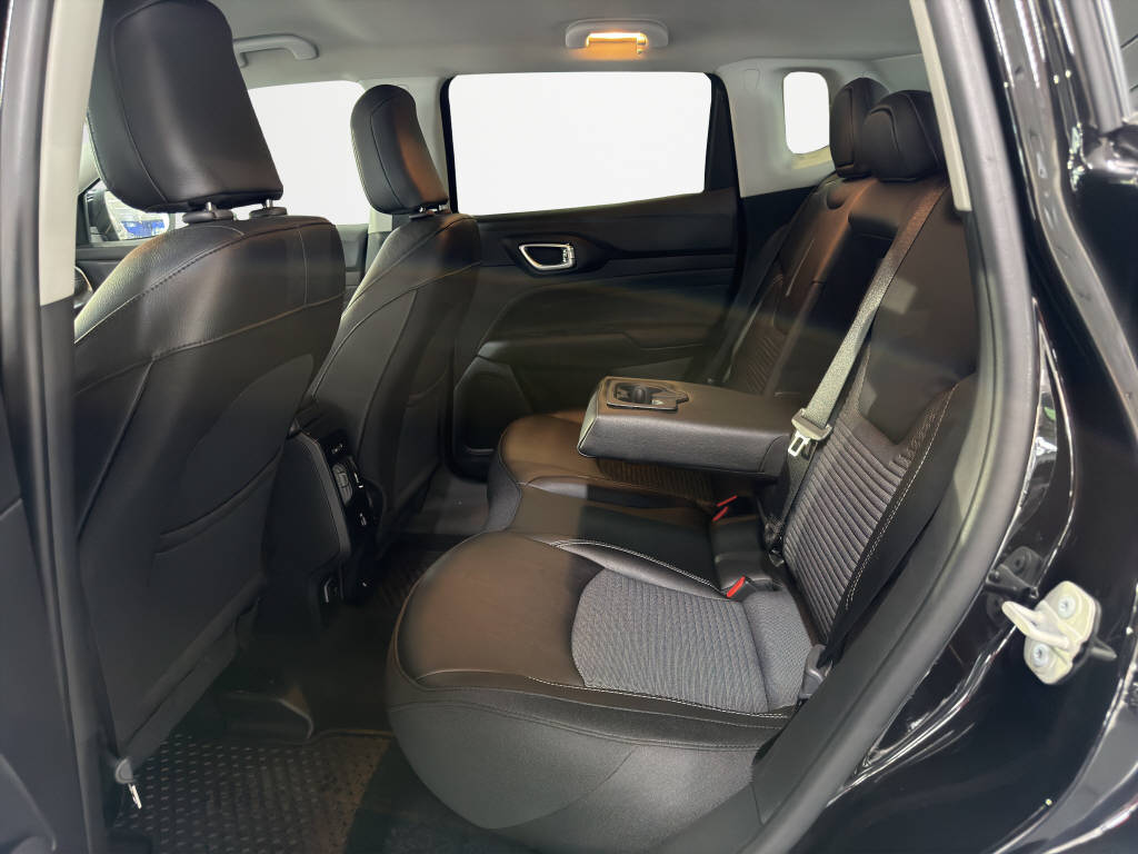JEEP Compass 1.3 Swiss Altitude 4xe-image-13