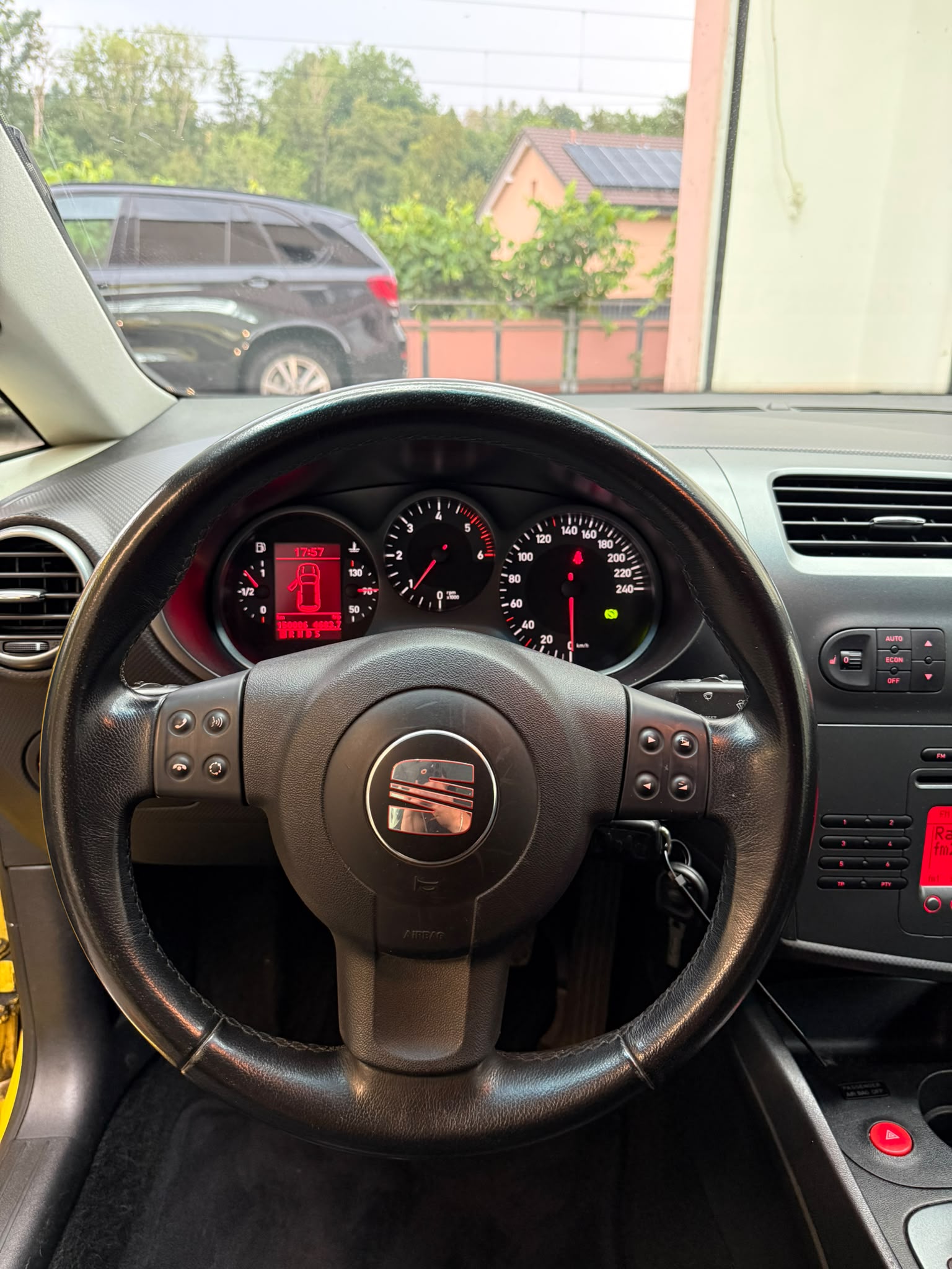 SEAT Leon 2.0 TDI Stylance DSG-image-6