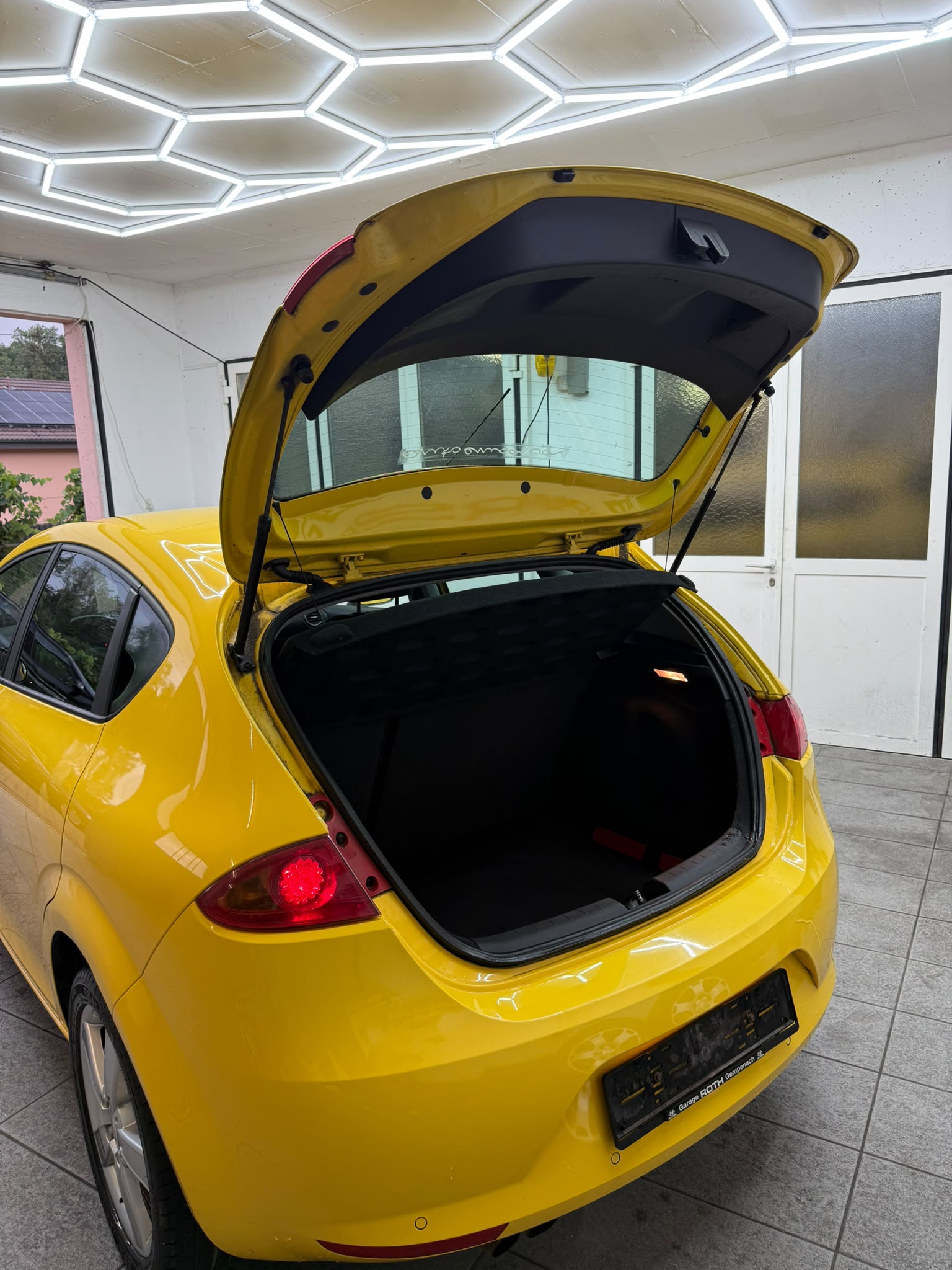 SEAT Leon 2.0 TDI Stylance DSG-image-3