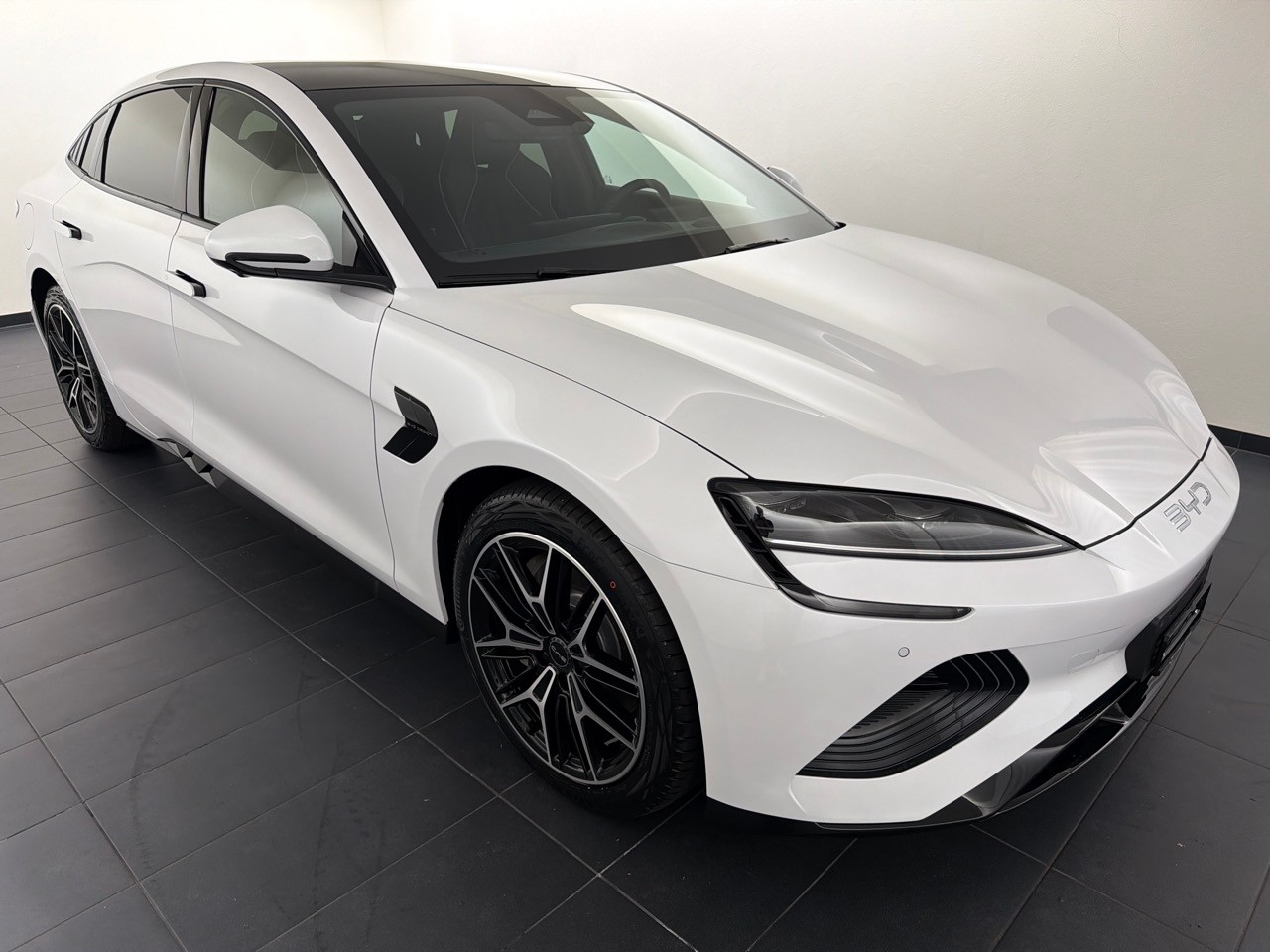 BYD Seal 82,5 kWh Excellence-image-3