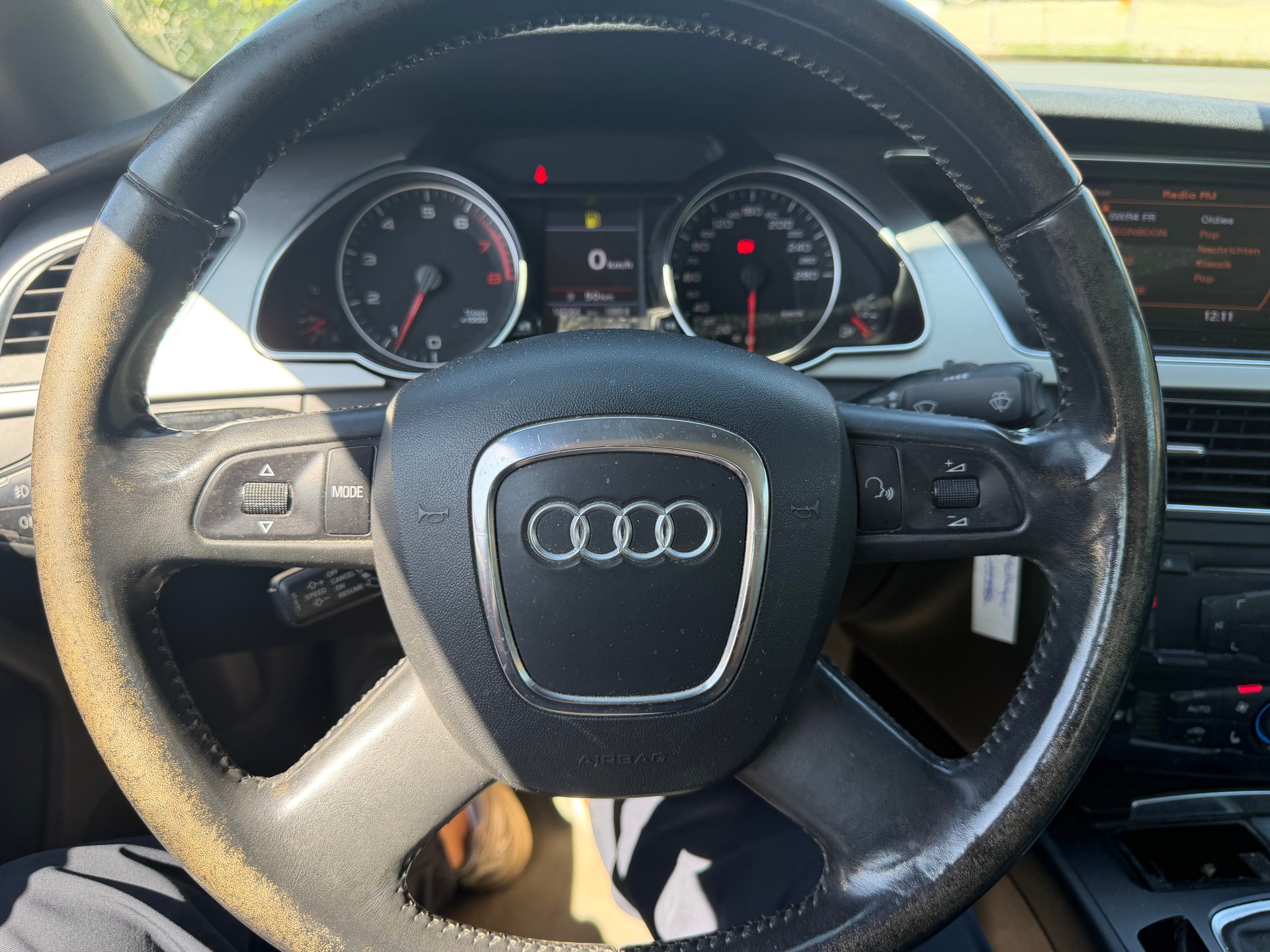 AUDI A5 Cabriolet 2.0 TFSI-image-7