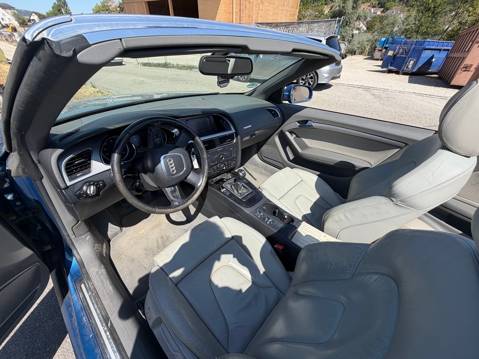 AUDI A5 Cabriolet 2.0 TFSI-image-5