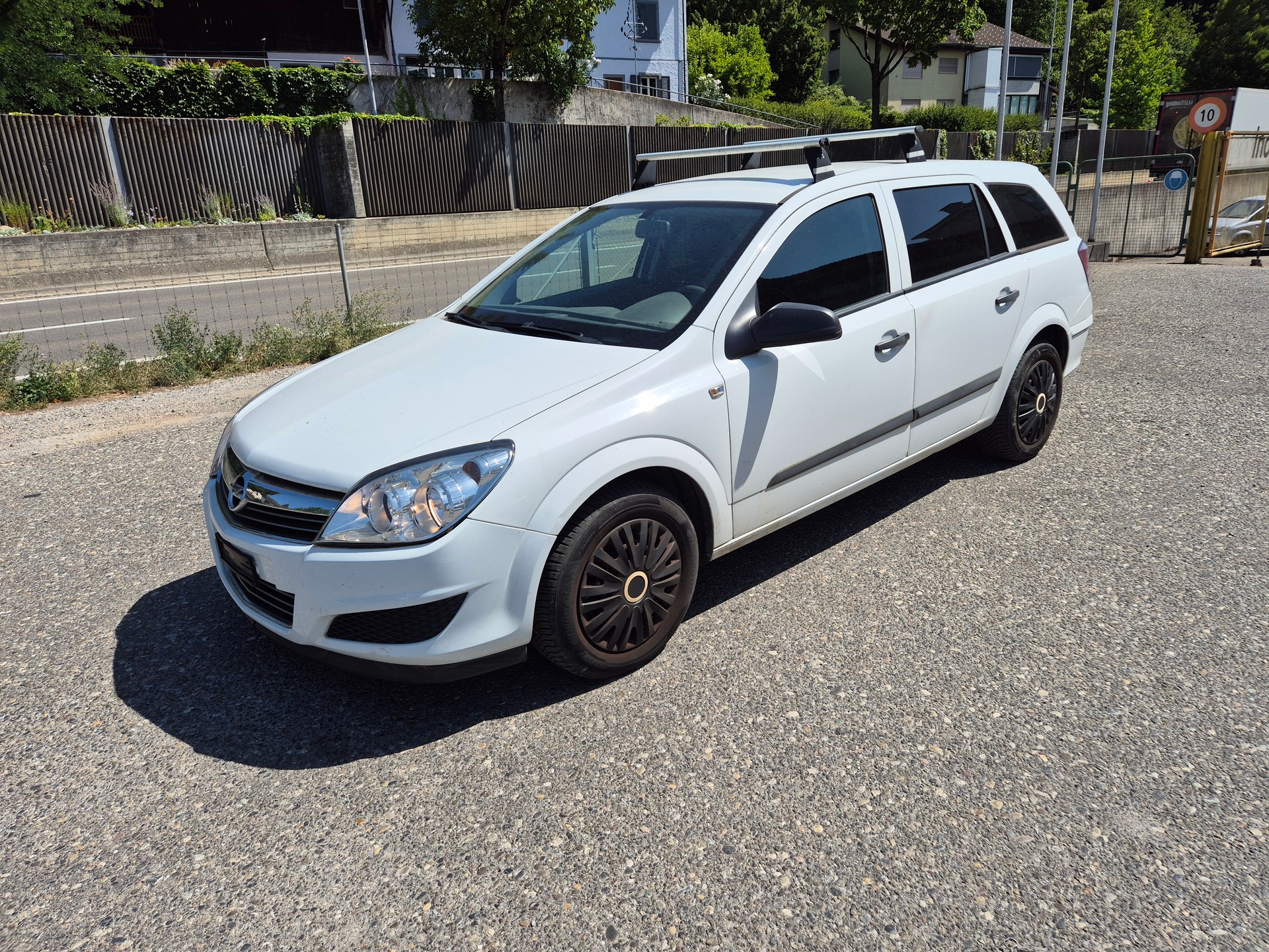 OPEL Astra Caravan 1.6i 16V Enjoy-image-2