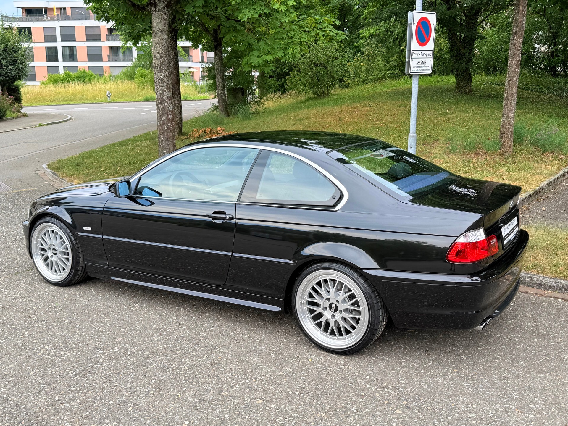 BMW 330Ci Coupé-image-1