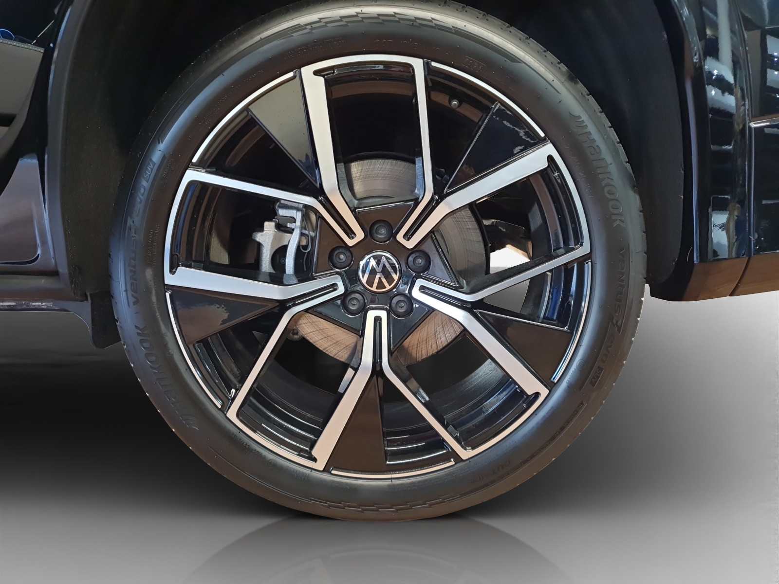VW Tayron 2.0 TSI R-Line DSG 4Motion-image-12