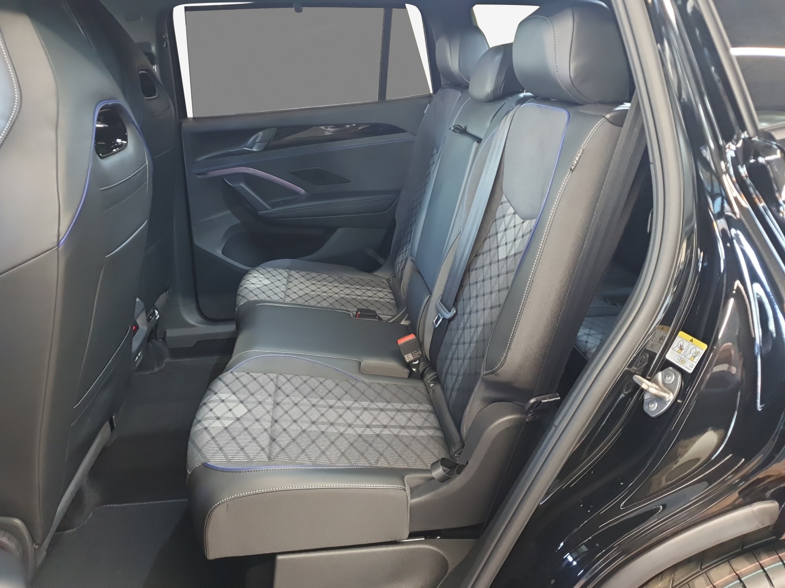 VW Tayron 2.0 TSI R-Line DSG 4Motion-image-10