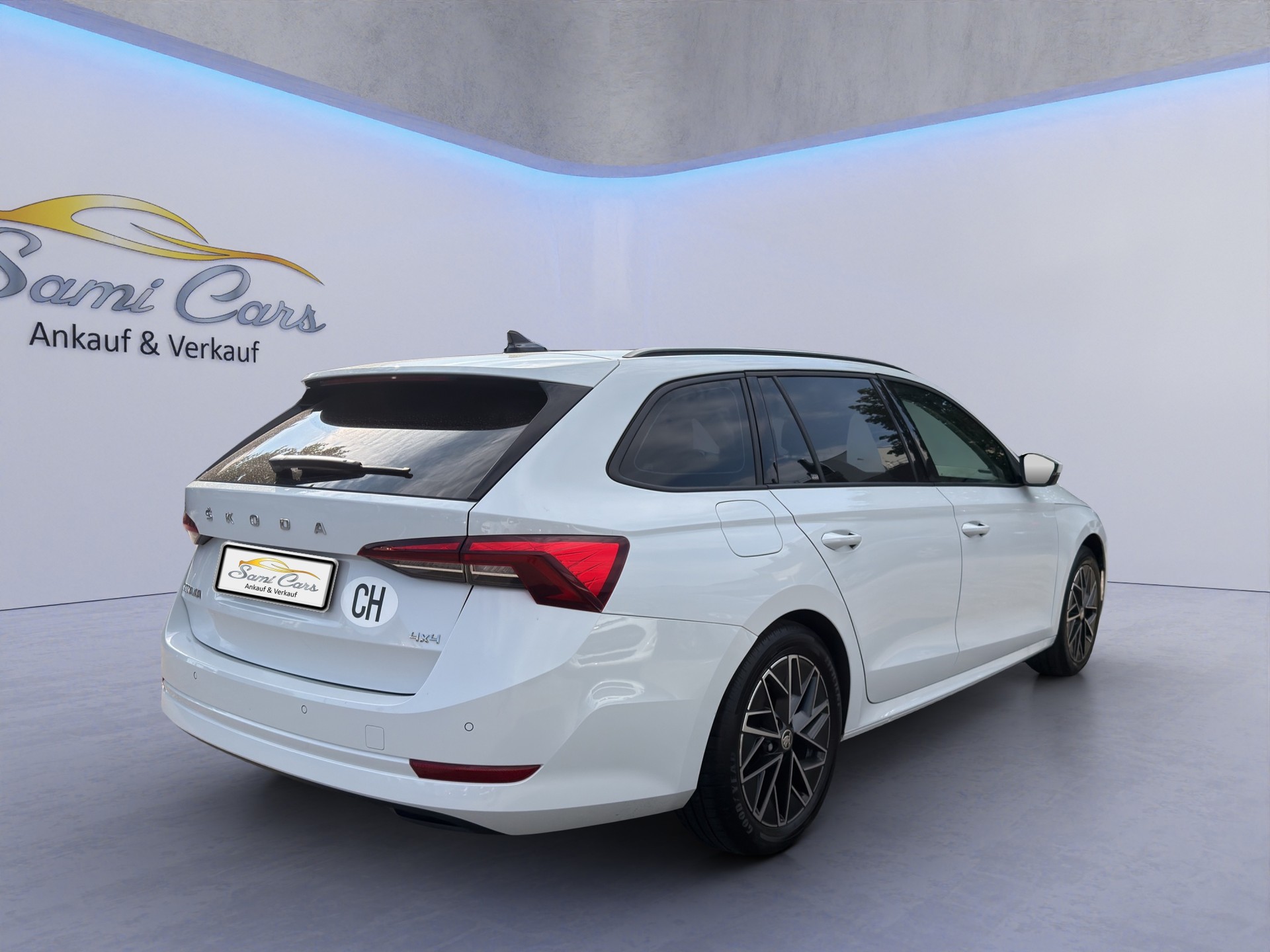SKODA Octavia Combi 2.0 TSI SportLine DSG 4x4-image-6