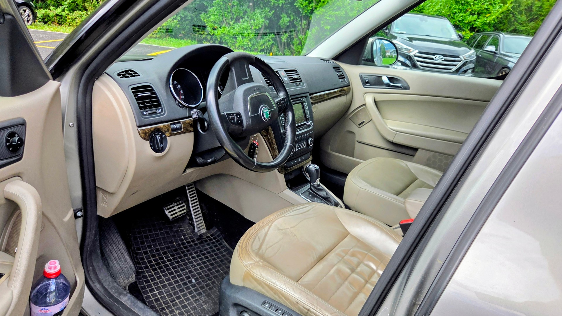 VW Skoda Yeti 2.0 TDI 4x4 DSG-image-4
