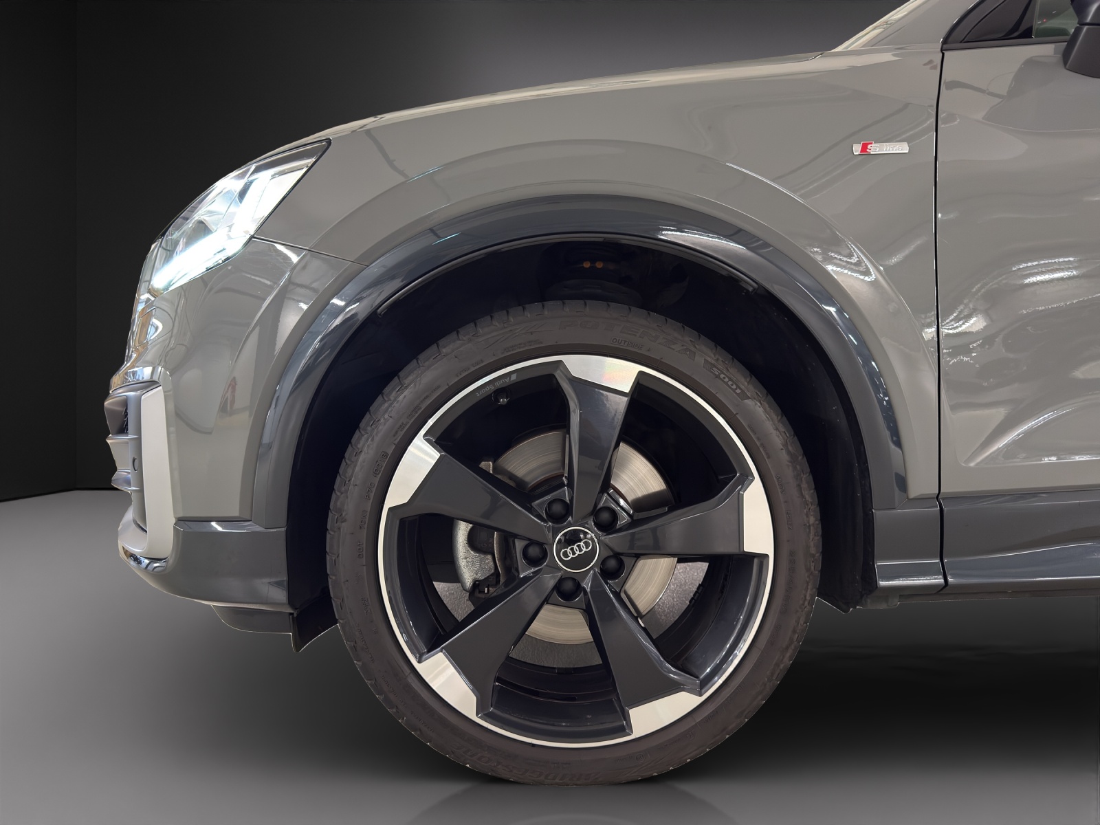 AUDI Q2 2.0 TFSI Edition#1quattro S-tronic-image-8