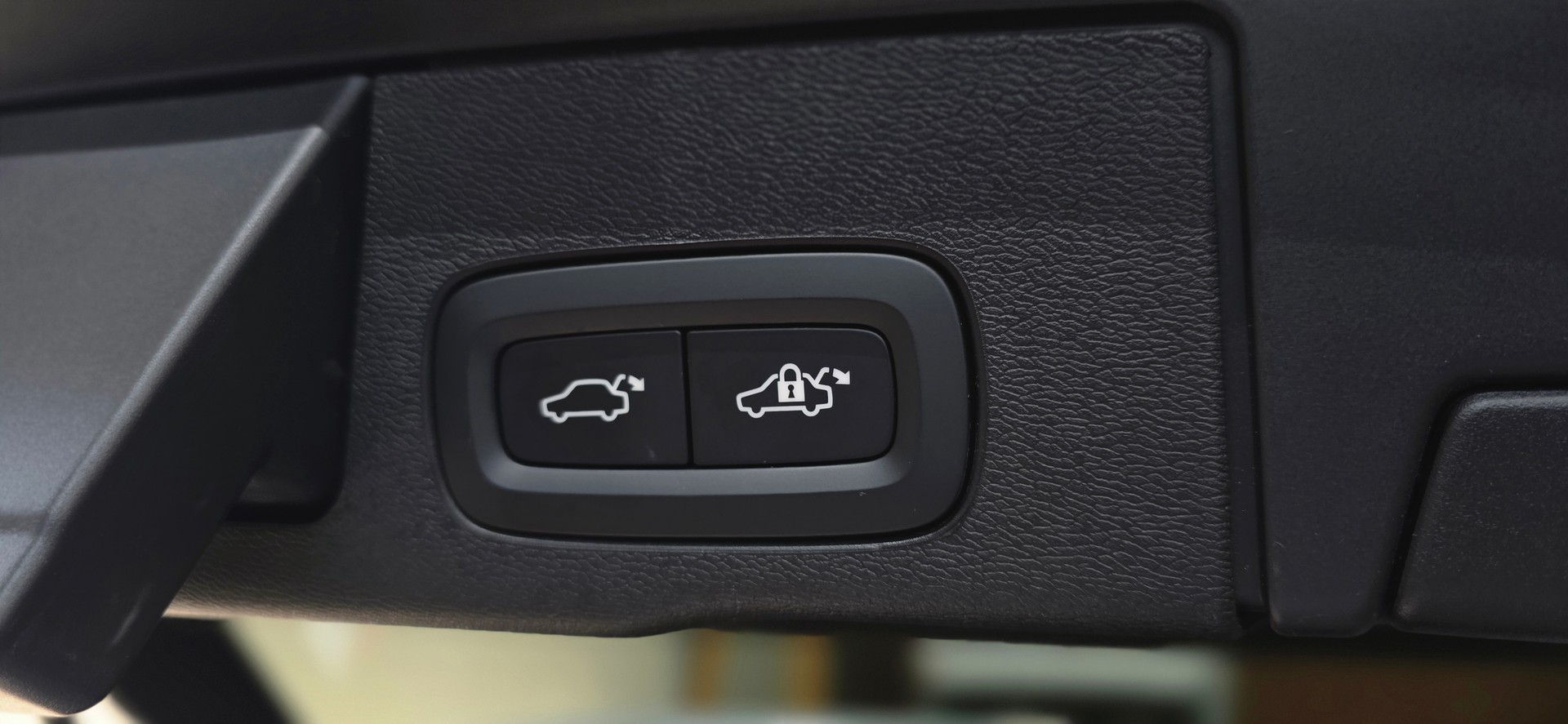 VOLVO XC60 B5 Benzin Mild Hybrid AWD Core Geartronic-image-29
