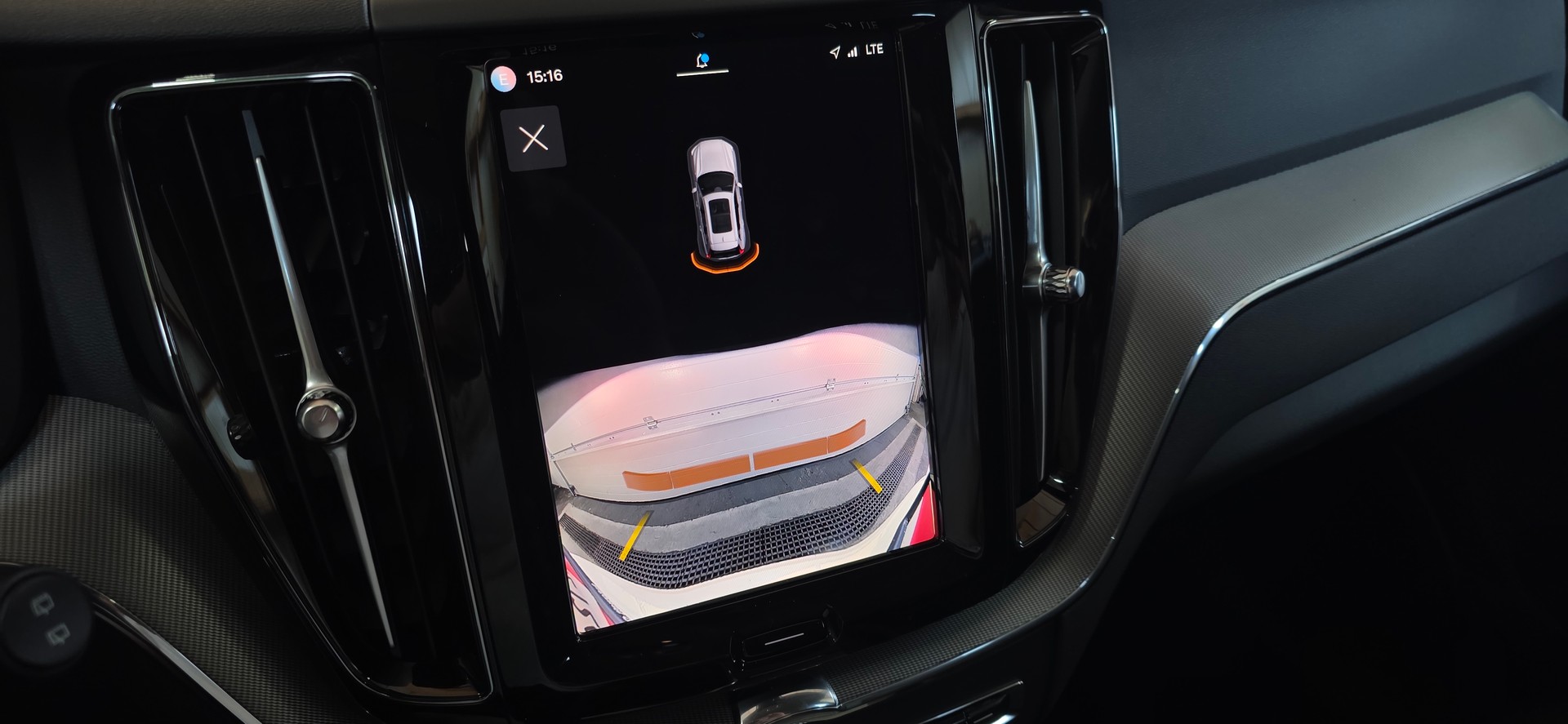 VOLVO XC60 B5 Benzin Mild Hybrid AWD Core Geartronic-image-21