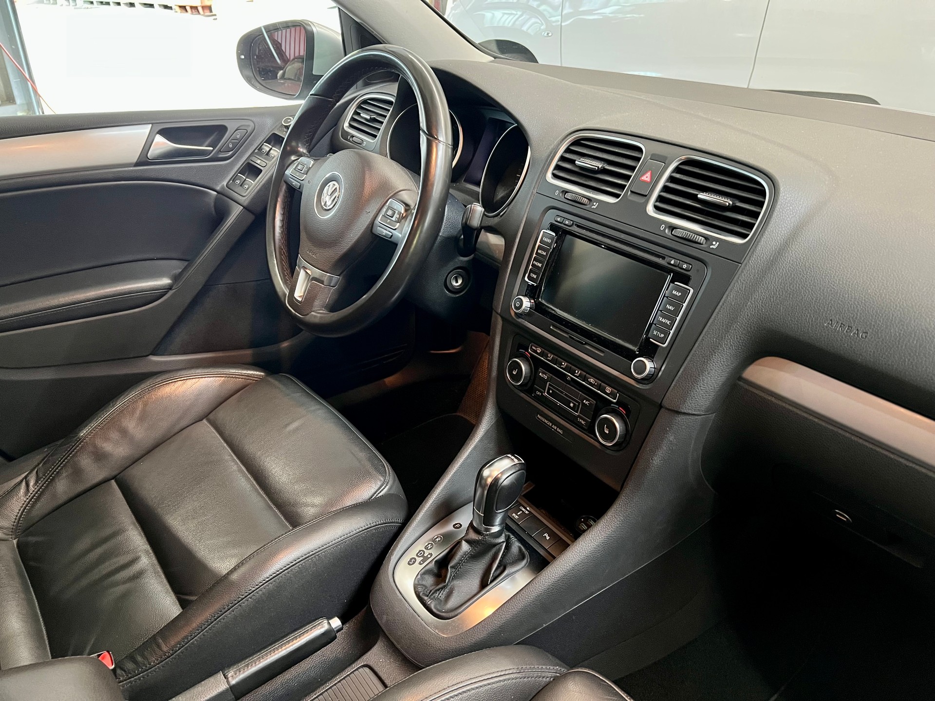 VW Golf 1.4 TSI Highline DSG-image-5