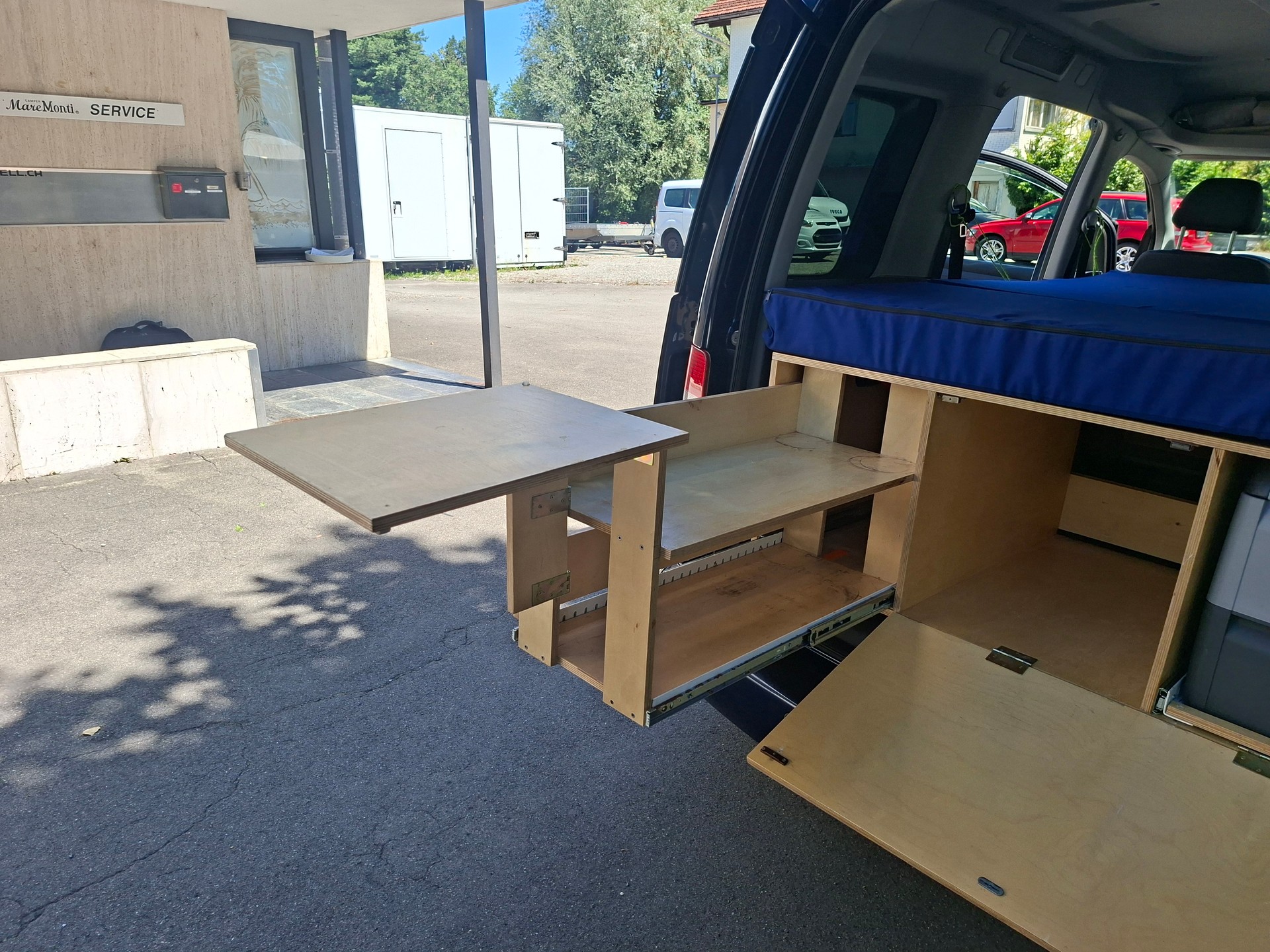 VW CADDY 2.0 TDI 140PS 4Motion DSG AUT Camper 5Sitze-image-14