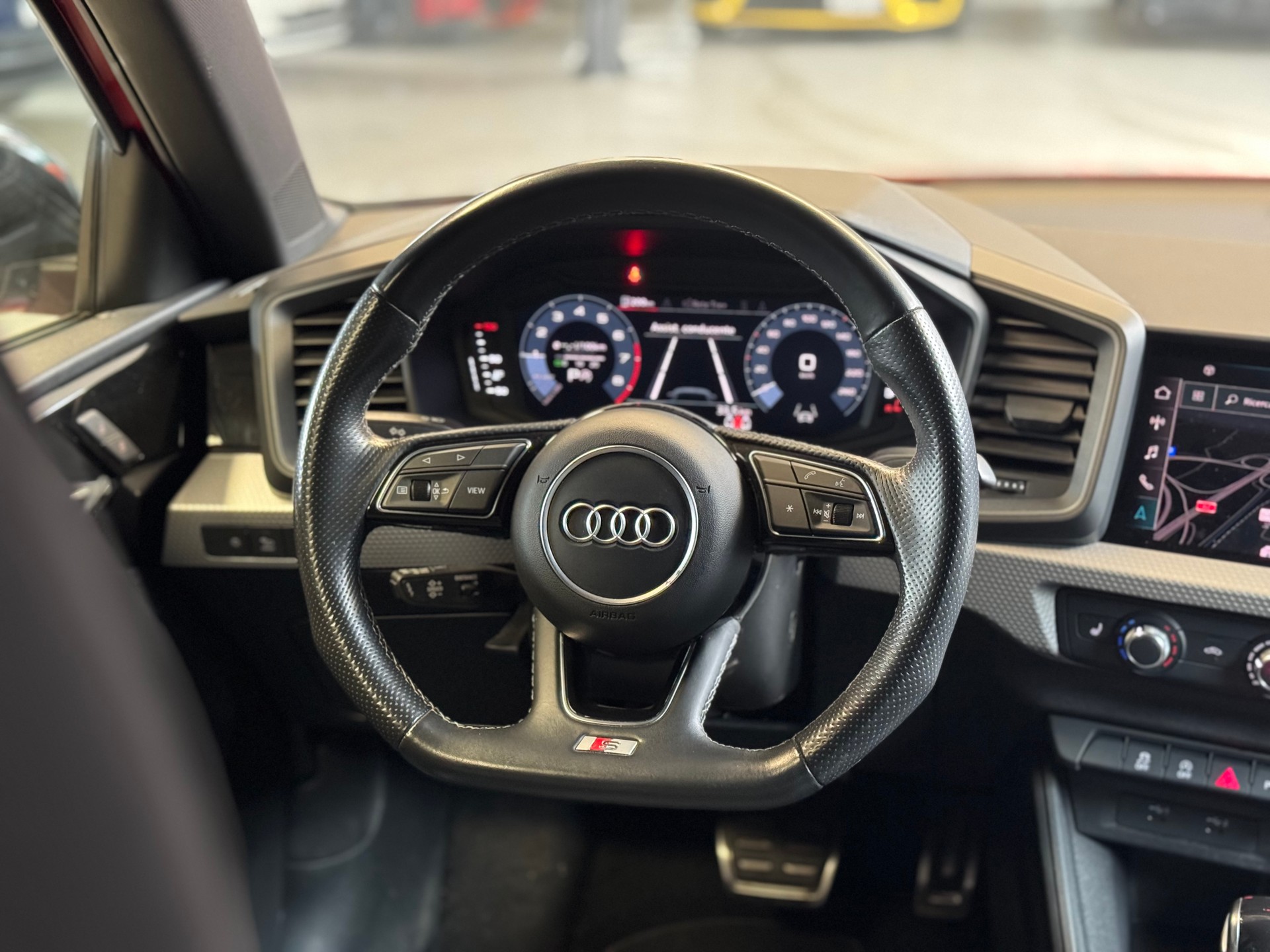 AUDI A1 Sportback 30 TFSI S Line S-tronic-image-12