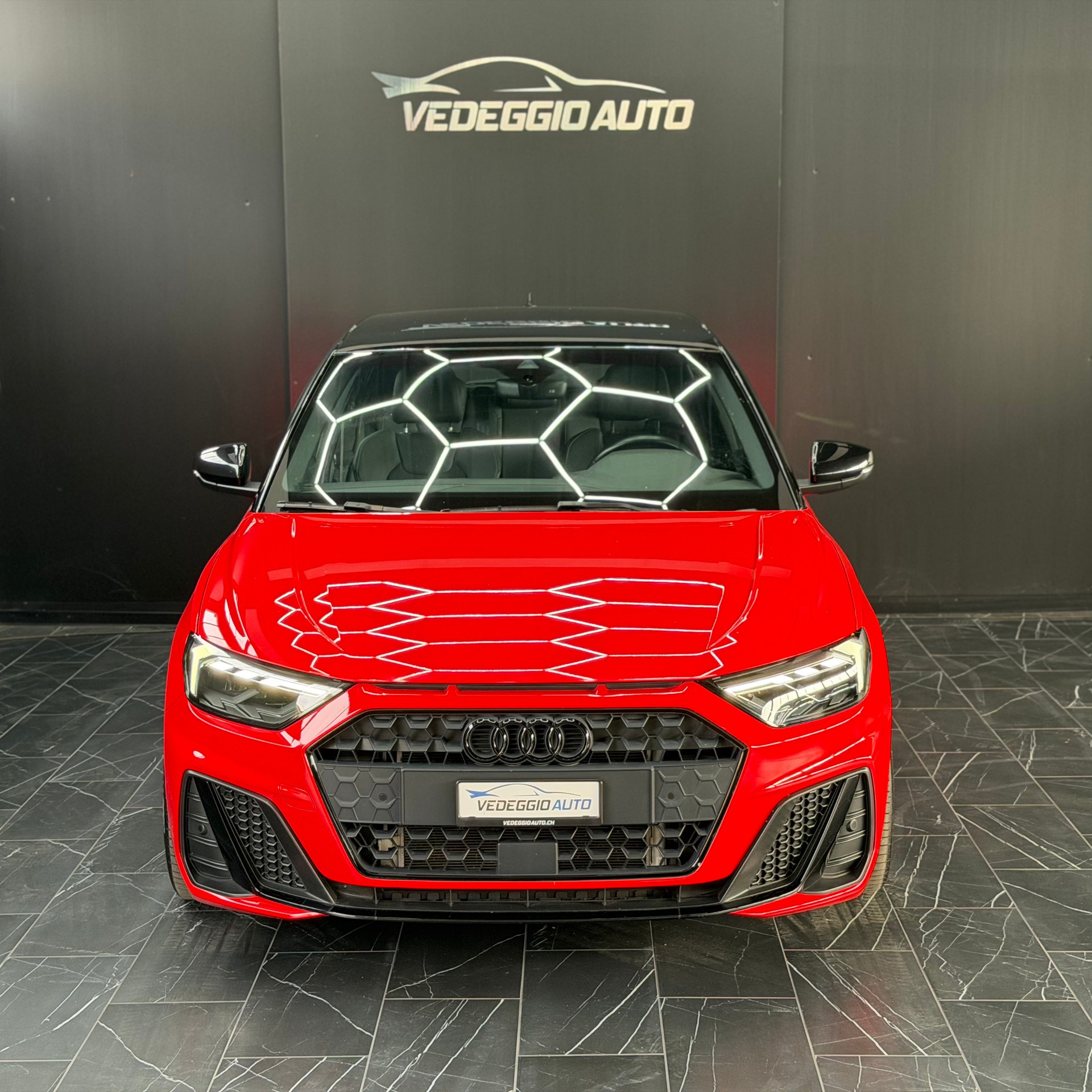 AUDI A1 Sportback 30 TFSI S Line S-tronic-image-2
