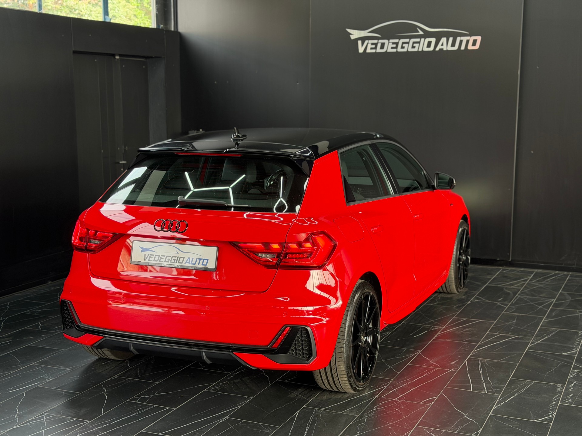 AUDI A1 Sportback 30 TFSI S Line S-tronic-image-5
