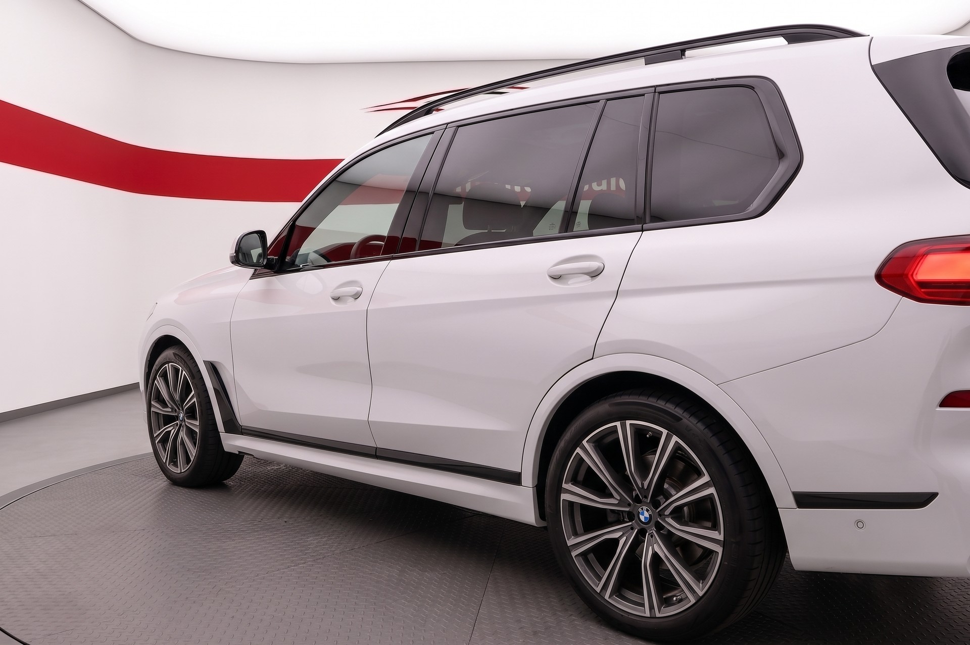 BMW X7 M50d CH FAHRZEUG M-Sport Pro-image-9