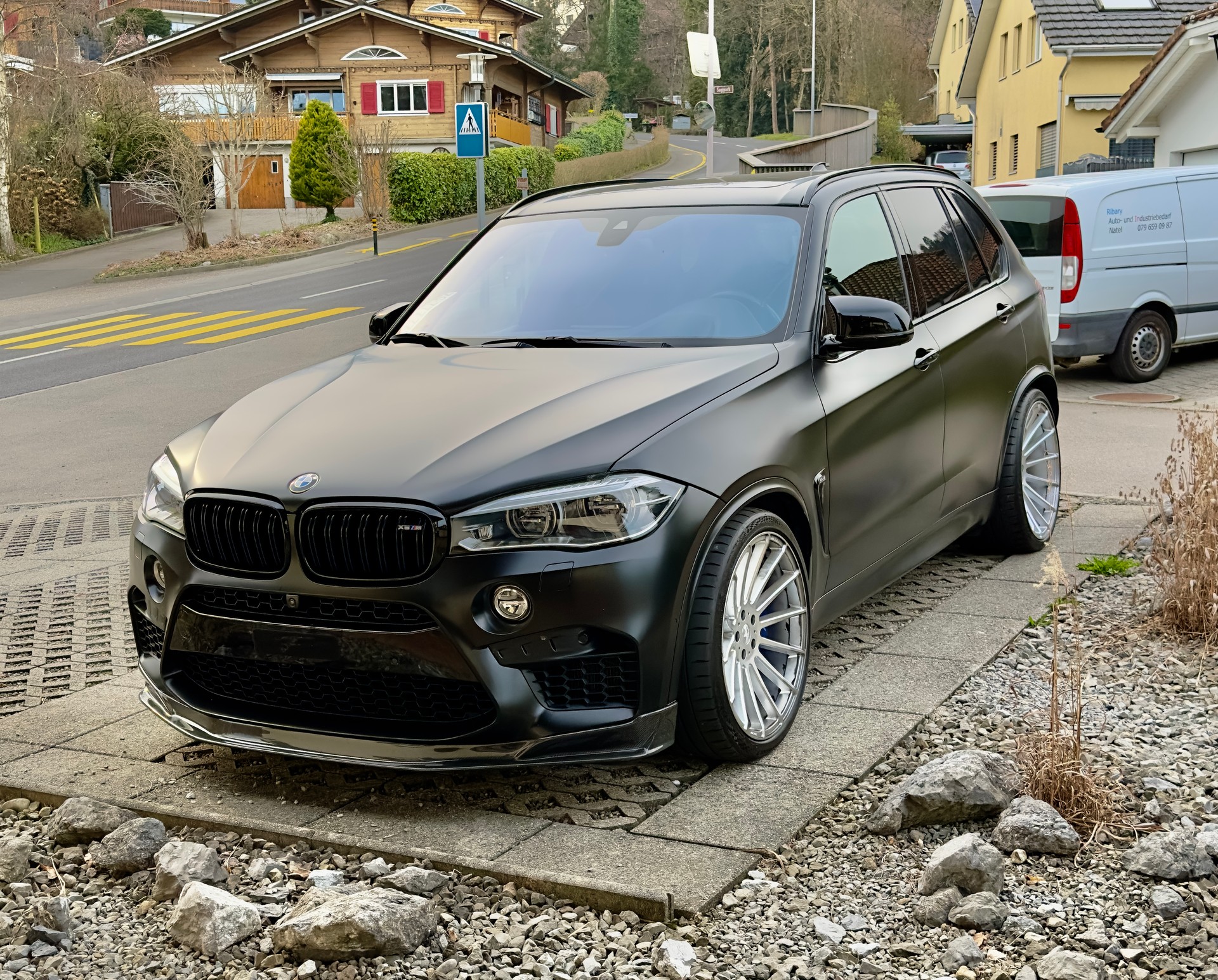 BMW X5M F85-image-12