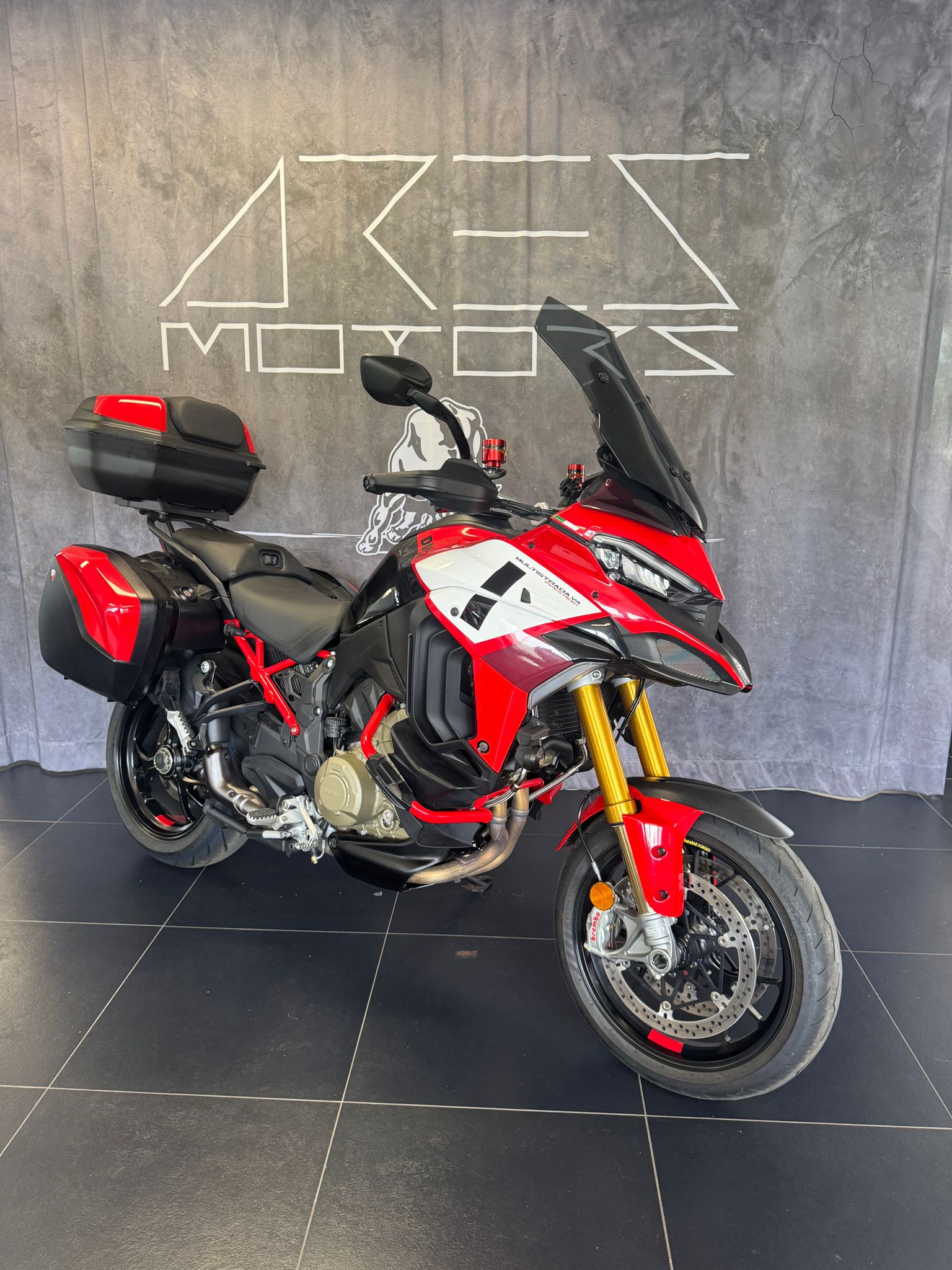 DUCATI Multistrada V4 Pikes Peak Radar-showroom-element-2