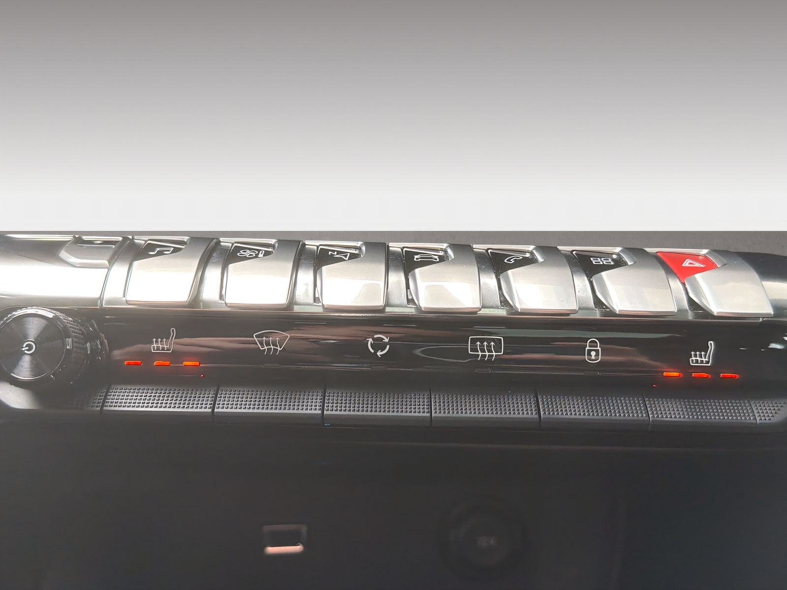PEUGEOT 3008 1.6 Plug-in Hybrid GT-image-14