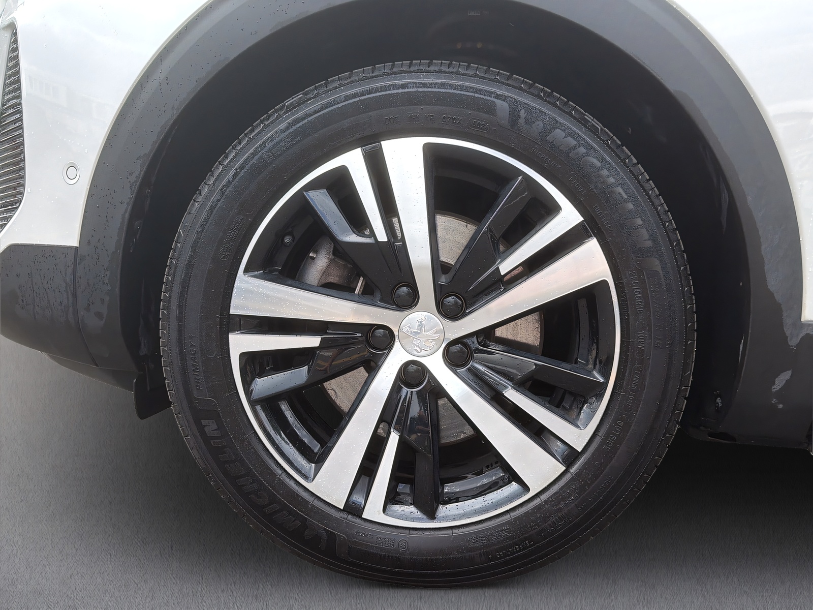 PEUGEOT 3008 1.6 Plug-in Hybrid GT-image-19