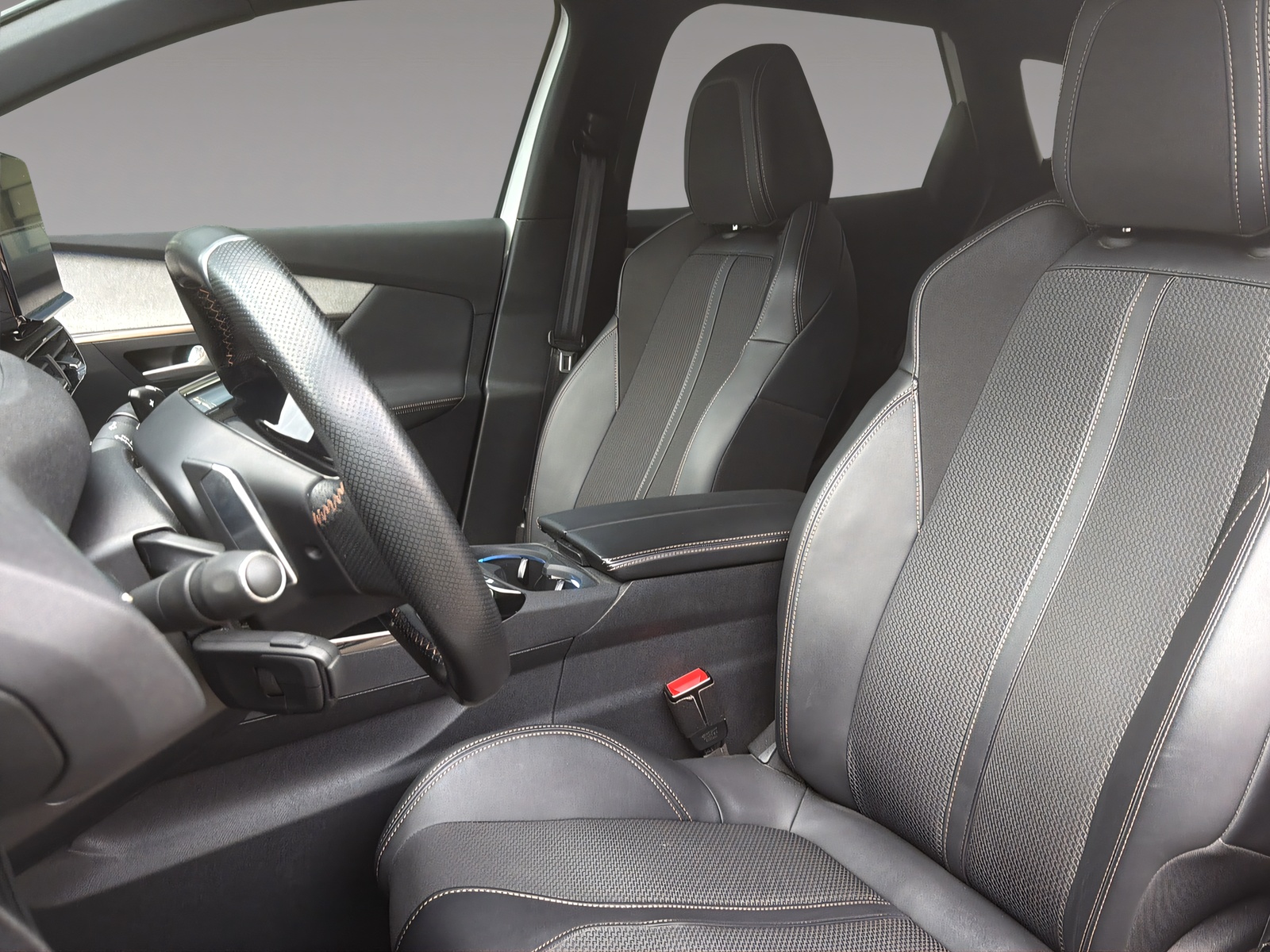 PEUGEOT 3008 1.6 Plug-in Hybrid GT-image-5