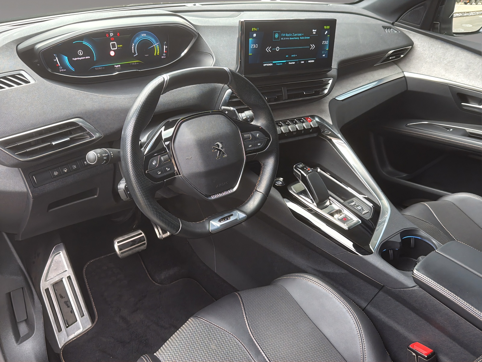 PEUGEOT 3008 1.6 Plug-in Hybrid GT-image-7
