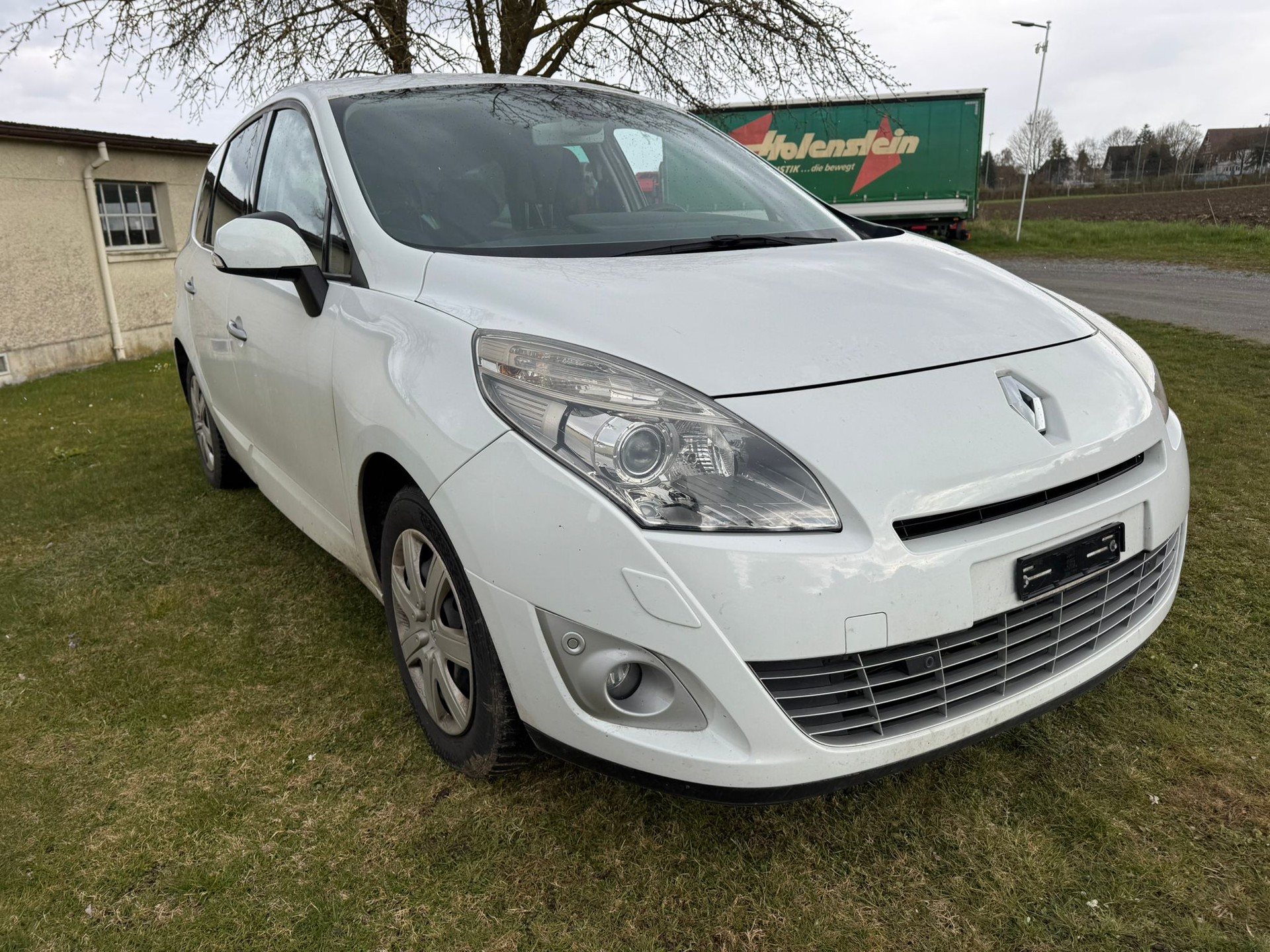 RENAULT Grand Scénic 2.0 16V Dynamique X-Tronic CVT-image-2