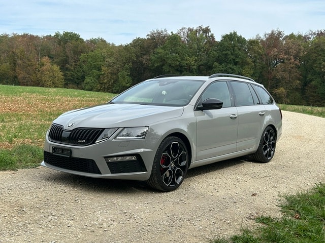 SKODA 2.0 TDI 210 RS Fin. Ed 4x4 DSG-image-0