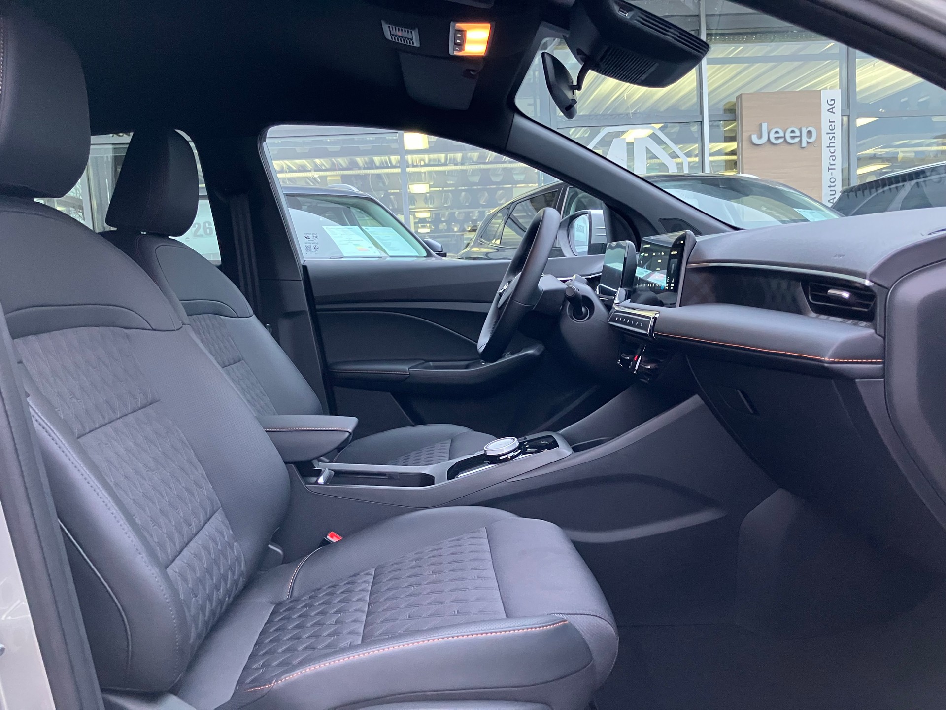 MG 3 1.5 Hybrid Luxury Aut.-image-7