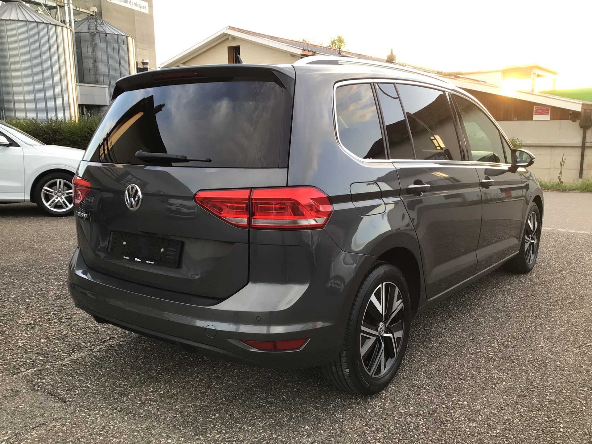VW Touran 1.5 TSI EVO Highline DSG-image-12
