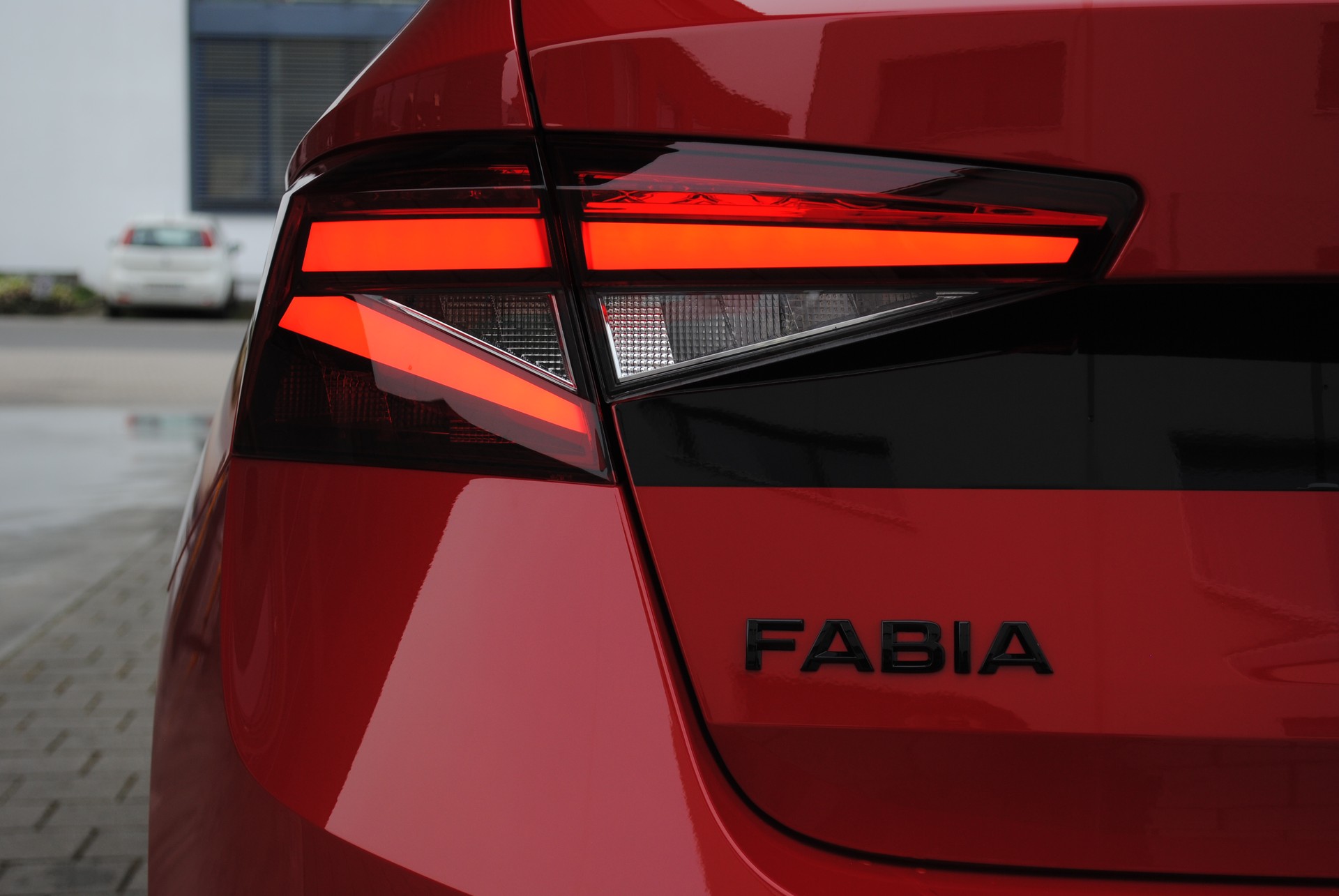 SKODA Fabia 1.5 TSI 130 DSG-image-19