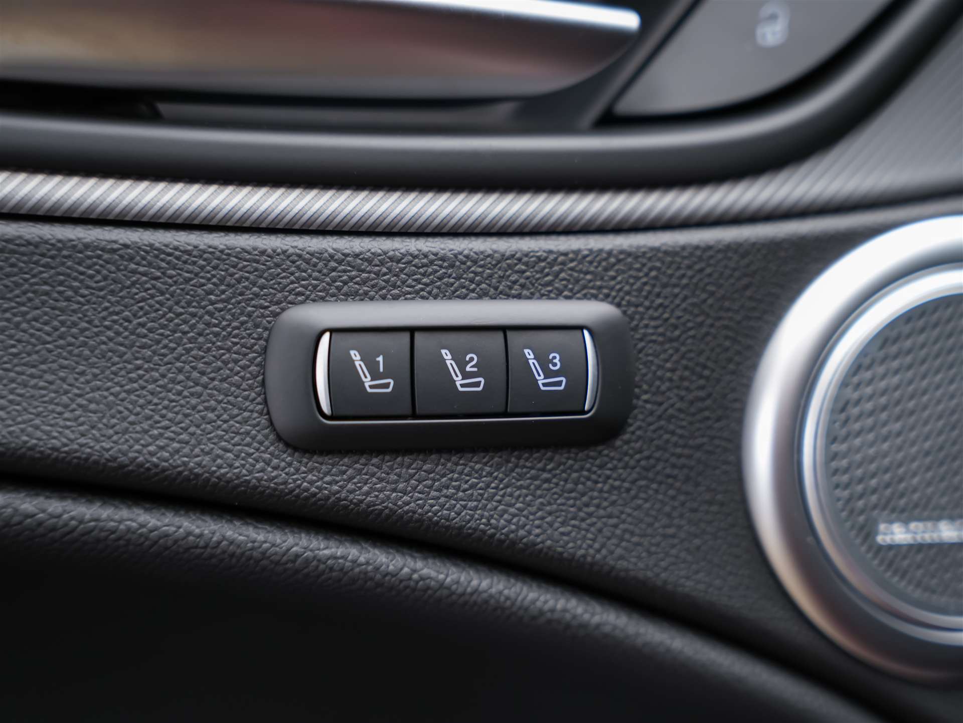 ALFA ROMEO Stelvio 2.0 Intensa Q4 AT8 *SOFORT Verfügbar*Werksgarantie*Panorama*Harman/Kardon*-image-26