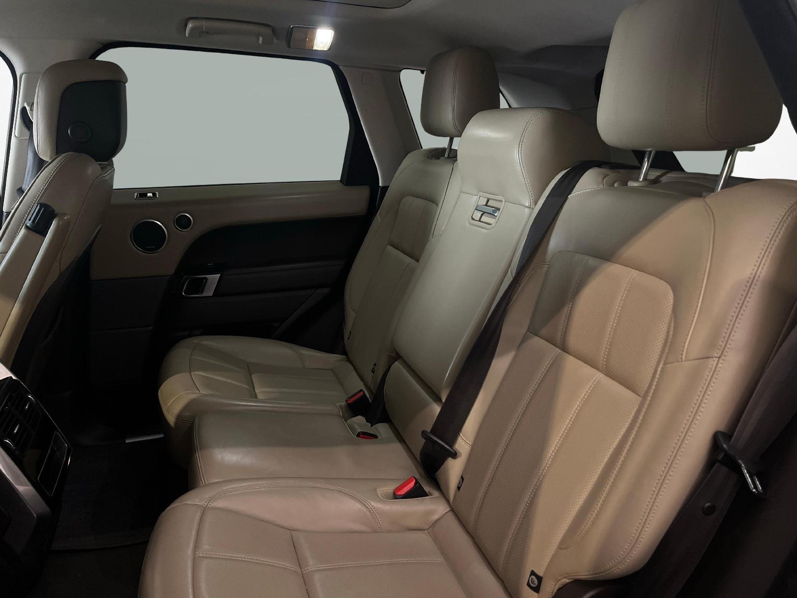 LAND ROVER Range Rover Sport 3.0 SDV6 HSE Dynamic-image-10