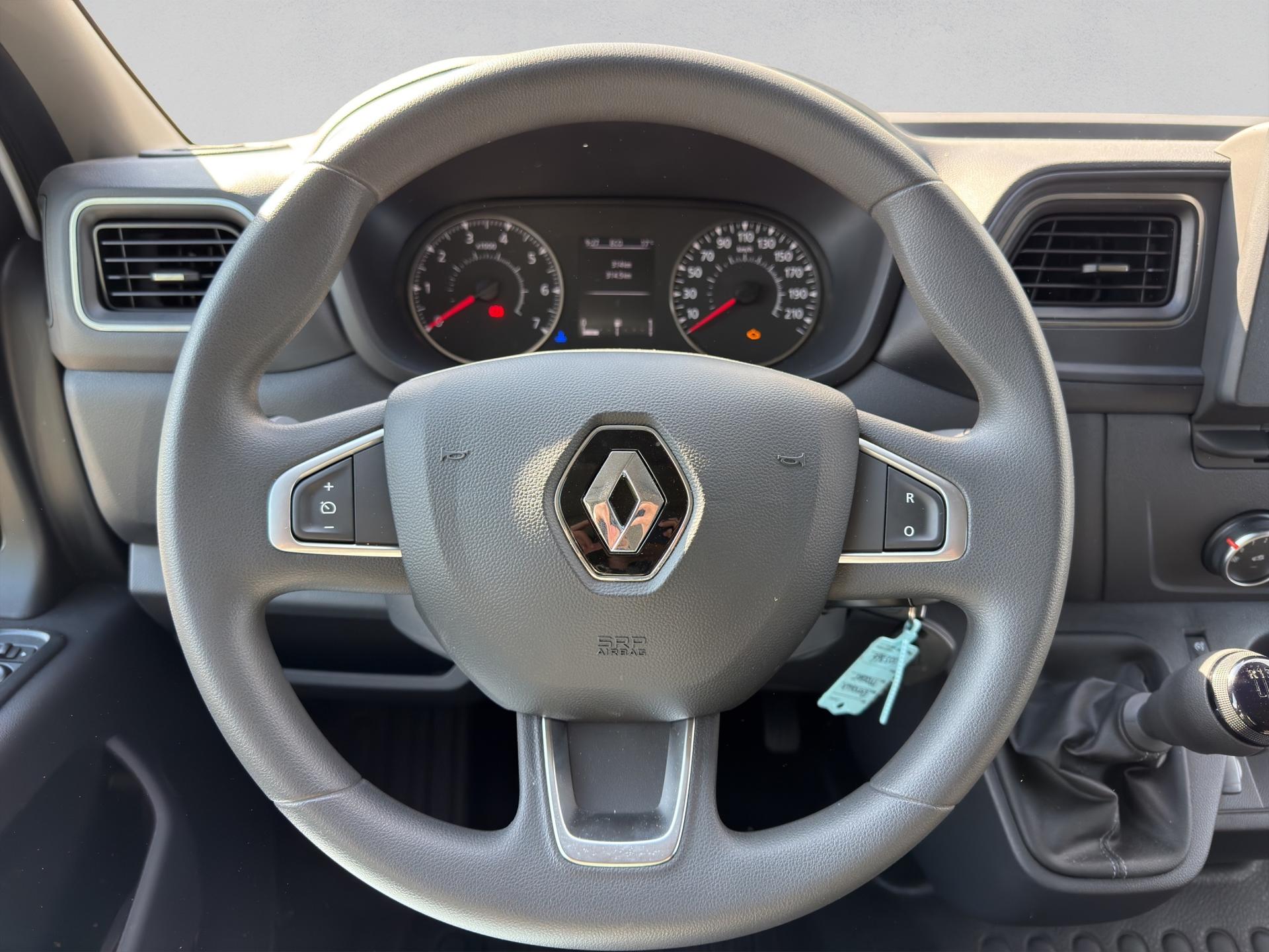 RENAULT Master T35 2.3 Blue dCi 135 L3H2-image-9